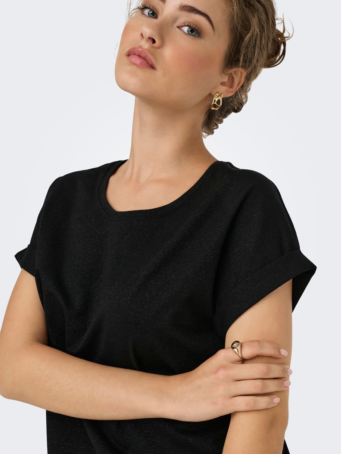 Only ONLMOSTER GLITTER S/S TOP NOOS JRS Black/LEO AOP 2900159609032