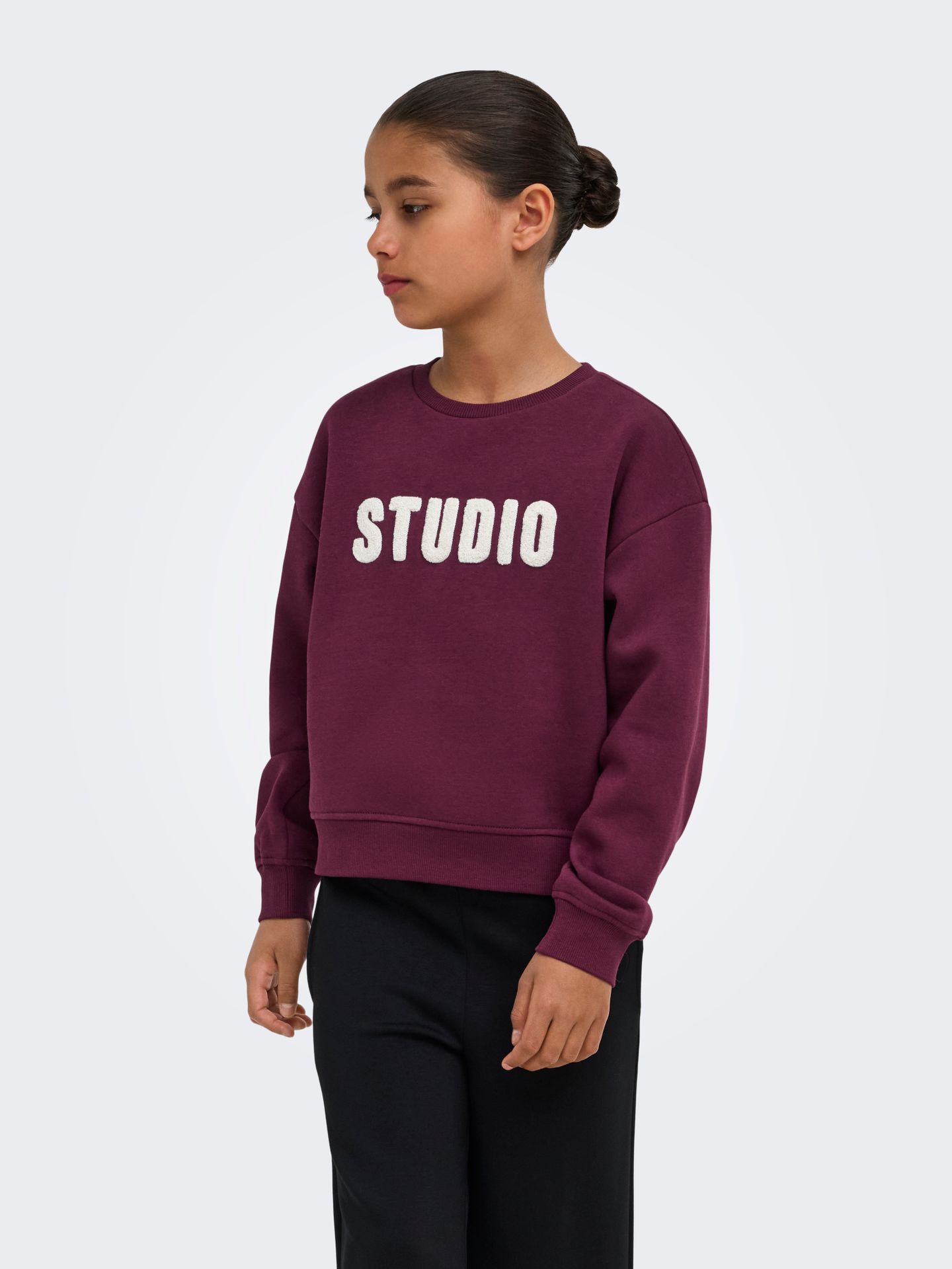 Kids Only KOGSWEAT LS CREW OVZ STAT SWT NOOS Fig/STUDIO - Terry Emb. 2900167922024