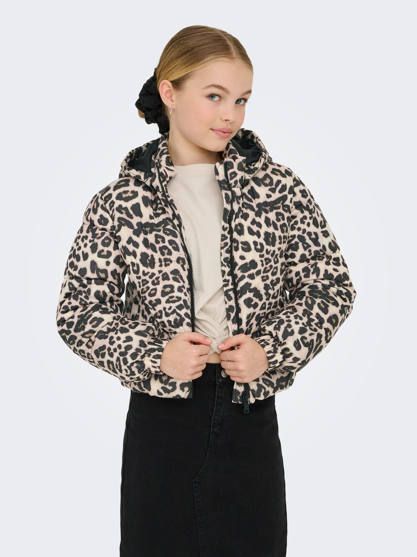 Only KOGDALIA SHT PUFFER AOP JACKET OTW Silver Mink/Leo 2900158454015 Only KOGDALIA SHT PUFFER AOP JACKET OTW Silver Mink/Leo 2900158454015