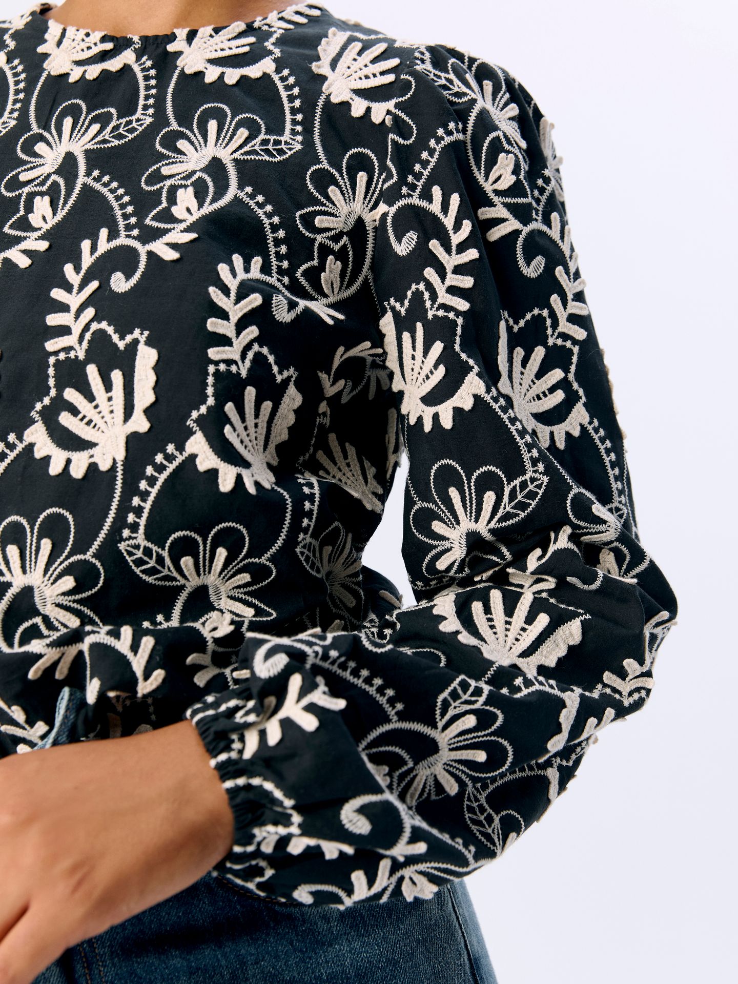 Object OBJMYA RE L/S TOP NOOS Black/SANDSHELL ZEBRA 2900158460016 Object OBJMYA RE L/S TOP NOOS Black/SANDSHELL ZEBRA 2900158460016