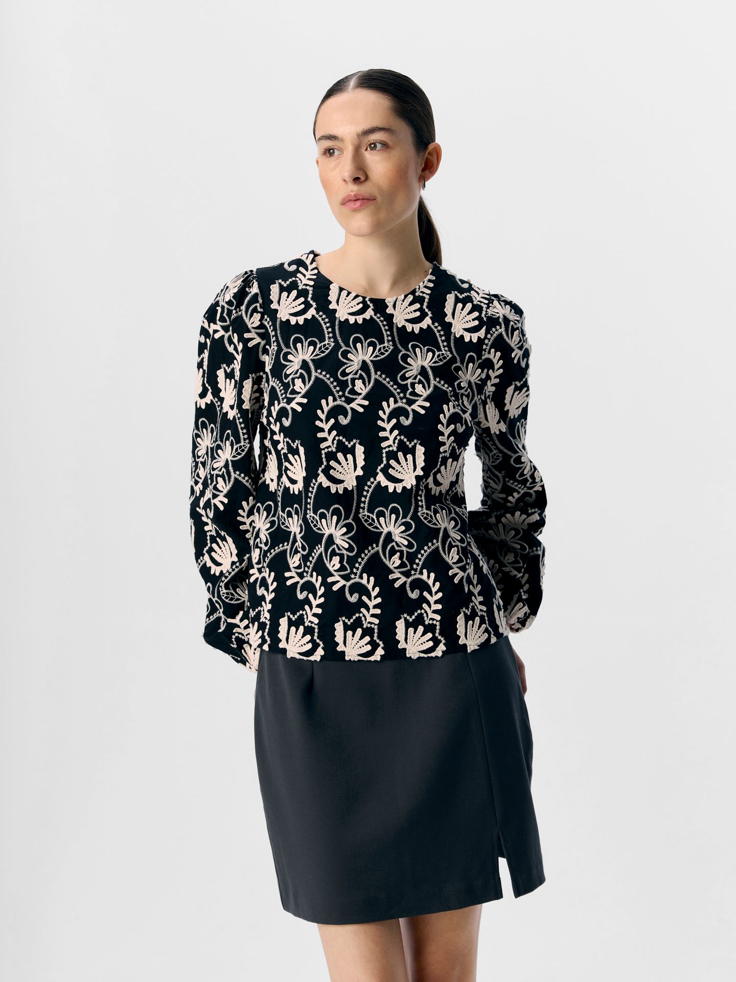 Object OBJMYA RE L/S TOP NOOS Black/SANDSHELL ZEBRA 00114220-EKA22000400000027