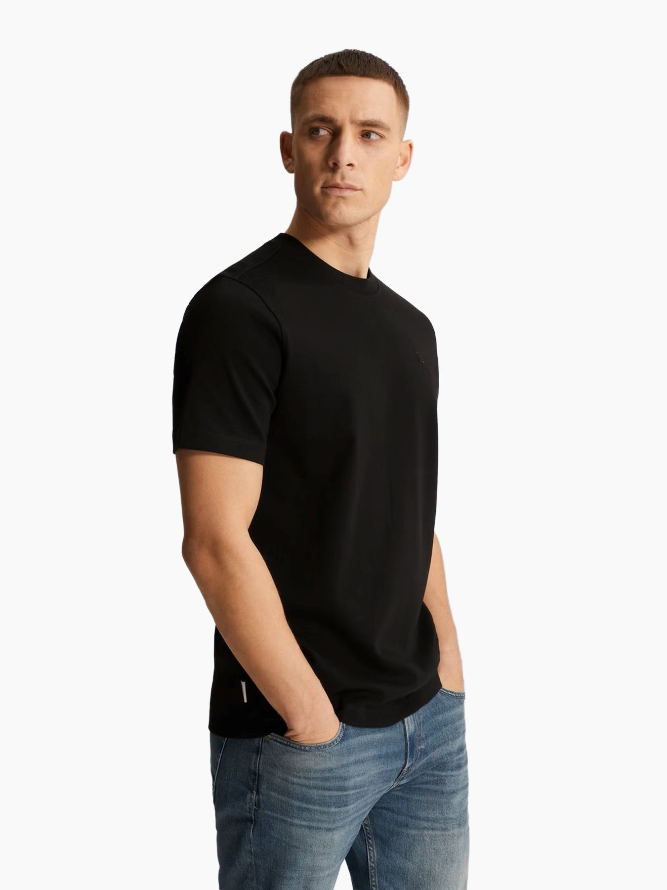 Cast Iron Short sleeve r-neck regular fit in Black 00114228-999
