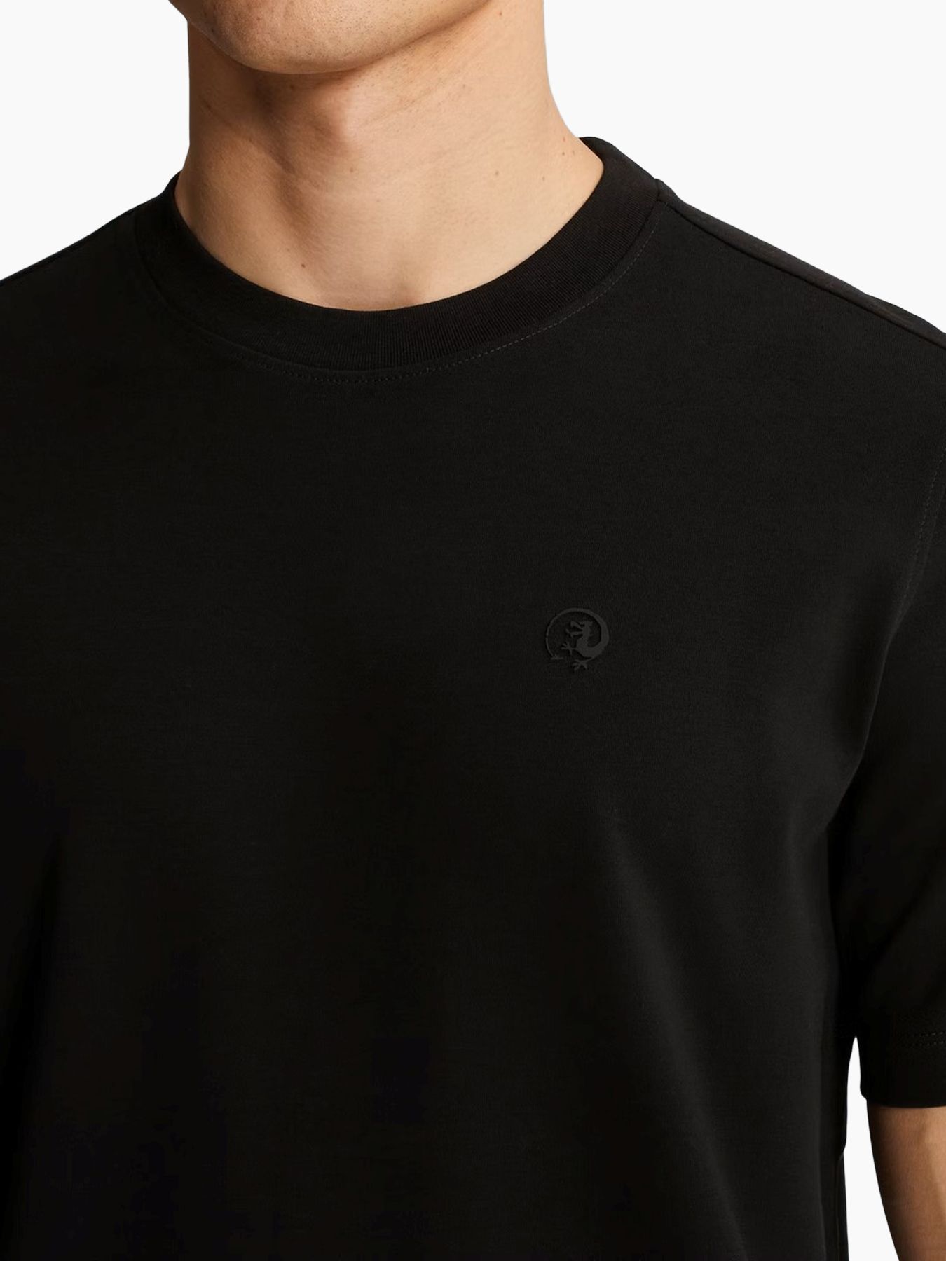 Cast Iron Short sleeve r-neck regular fit in Black 2900158481028