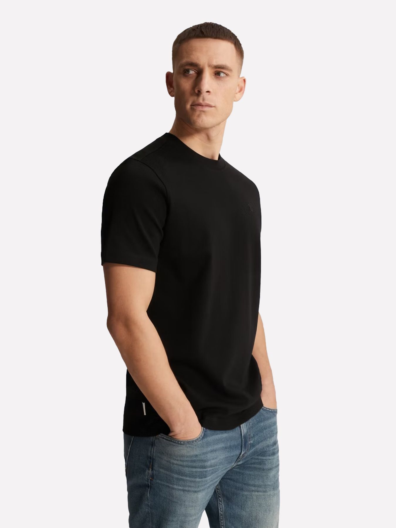 Cast Iron Short sleeve r-neck regular fit in Black 00114228-999