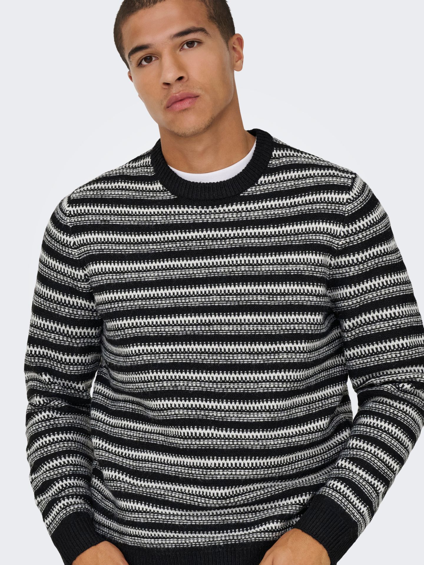 Only & Sons ONSMING LIFE REG LS CREW NECK KNIT Black/LEAF 2900158856017
