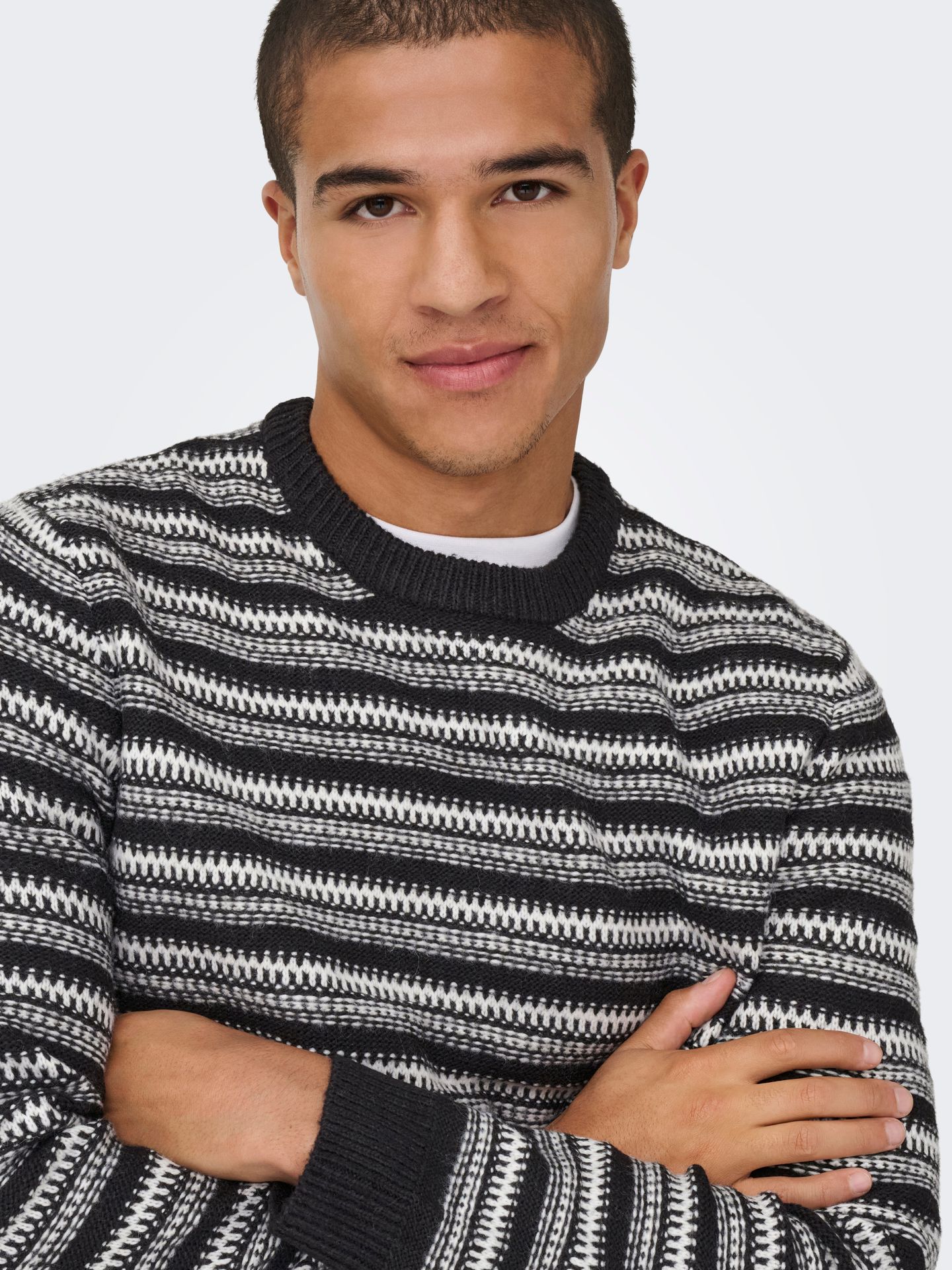 Only & Sons ONSMING LIFE REG LS CREW NECK KNIT Black/LEAF 2900158856017