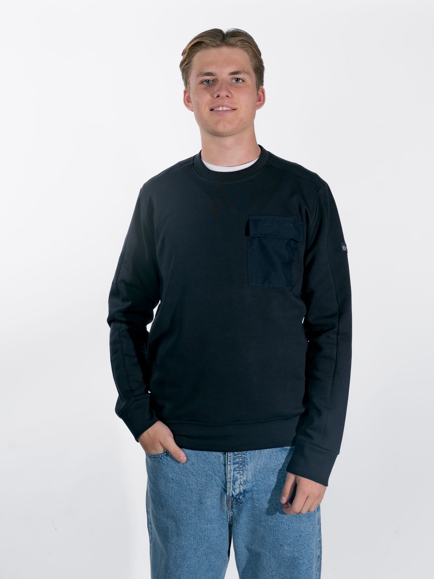 Donker Blauw Db-23 Crewneck Navy 2900158998083 Donker Blauw Db-23 Crewneck Navy 2900158998083