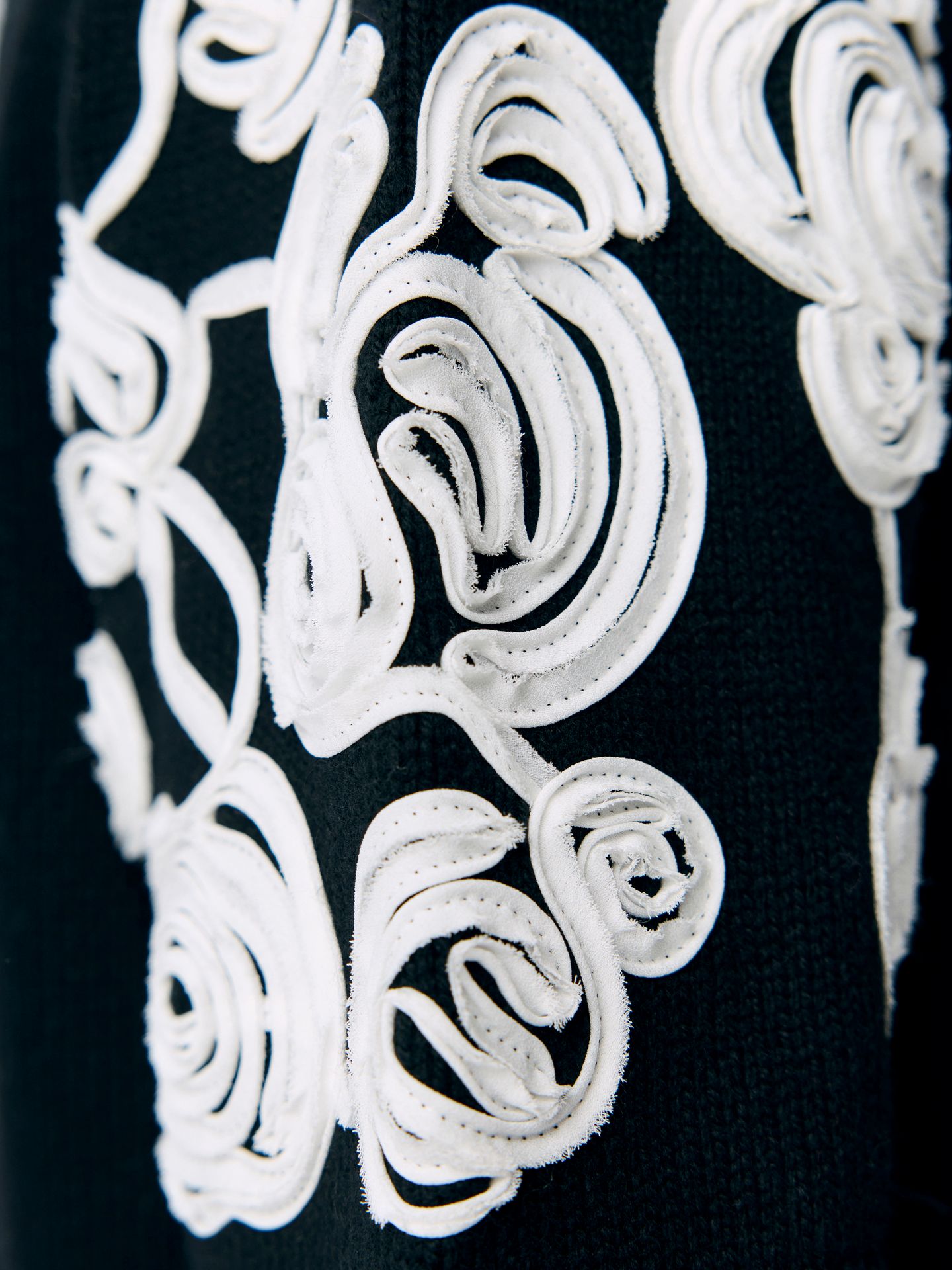 Object OBJJANE 2/4 RE KNIT CARDIGAN 140 Black/Sandshell vertical stripes 2900159274049