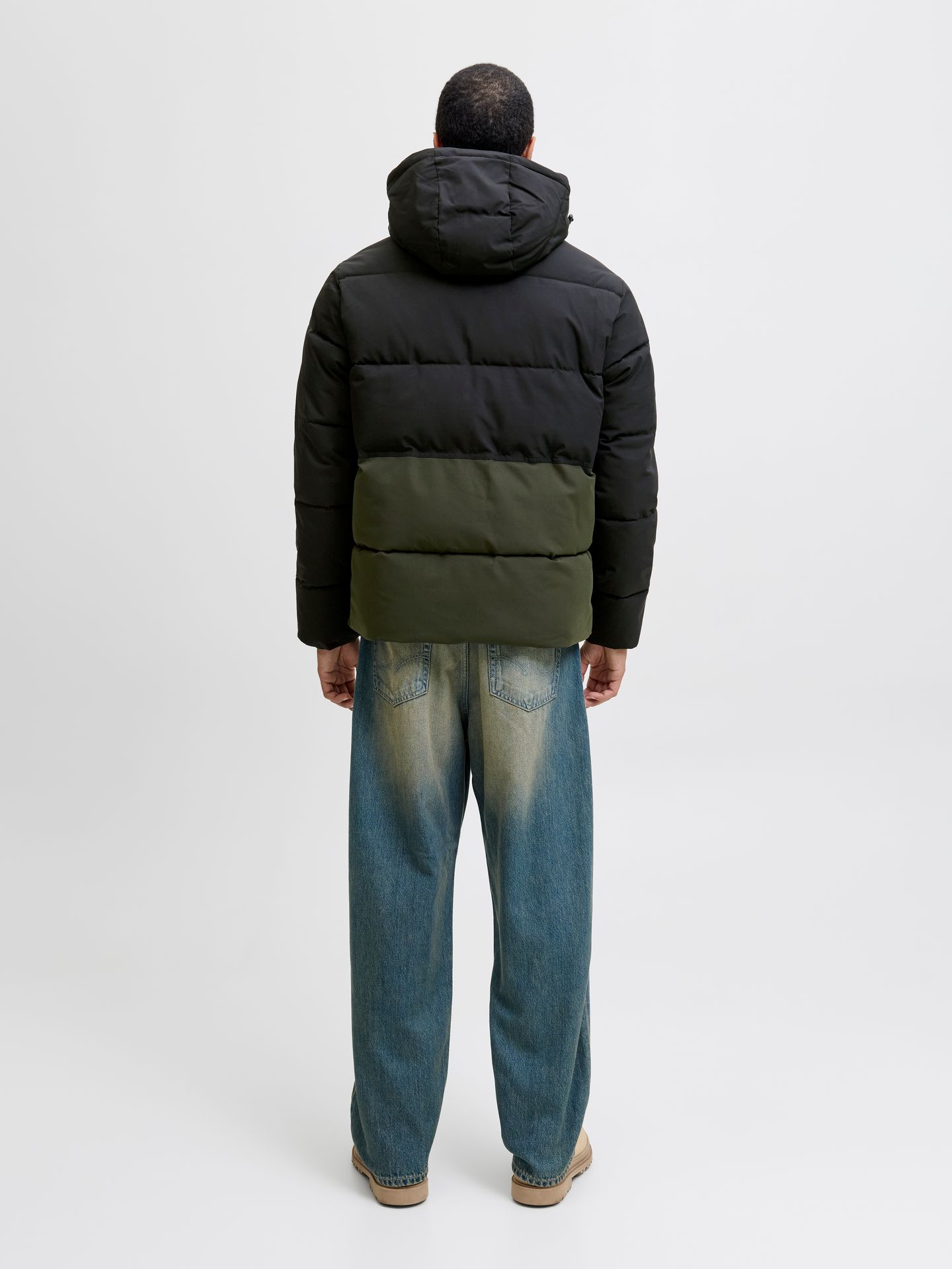 Jack & Jones JJEOWEN PUFFER SN Rosin/BLACK BLOCKING 2900159530053