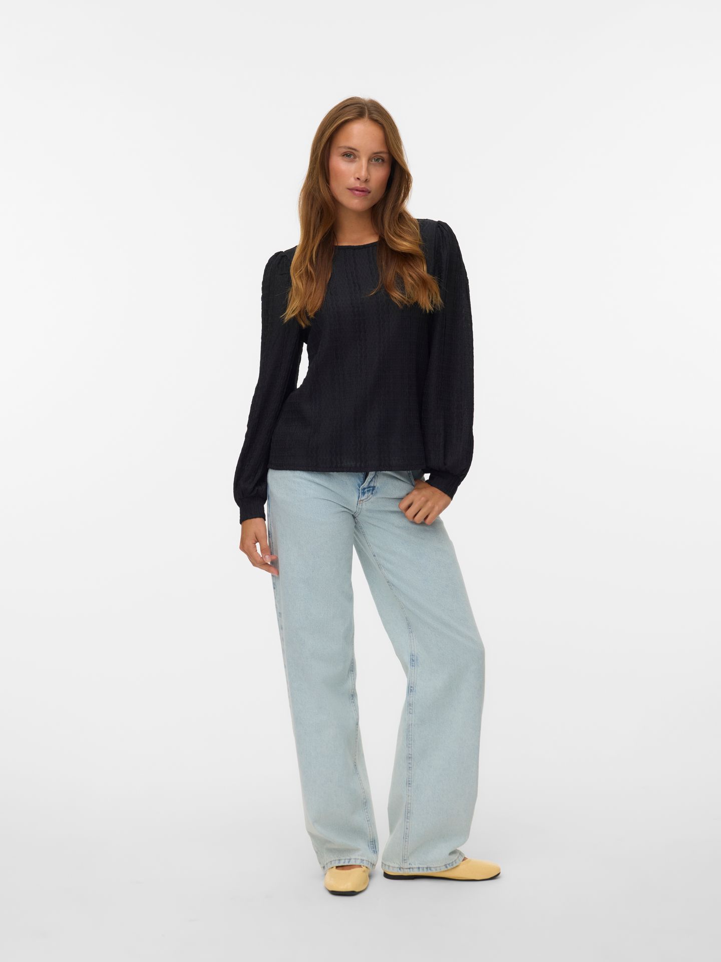 Vero Moda VMJASMIN LS O-NECK TOP JRS GA Black 2900159990031 Vero Moda VMJASMIN LS O-NECK TOP JRS GA Black 2900159990031
