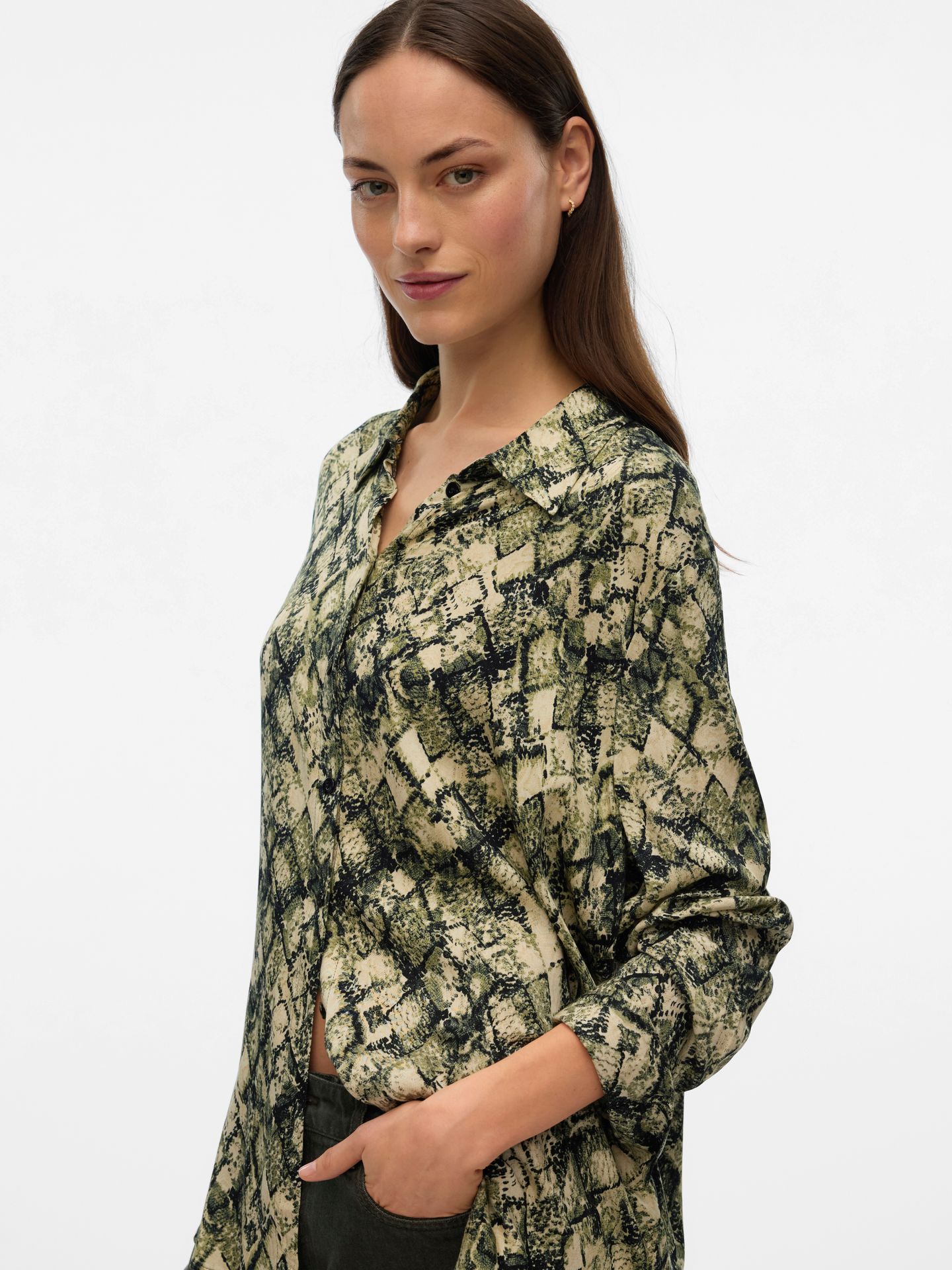 Vero Moda VMCINDY JEAN LS SHIRT WVN GA Eucalyptus/Jean 2900160005021 Vero Moda VMCINDY JEAN LS SHIRT WVN GA Eucalyptus/Jean 2900160005021