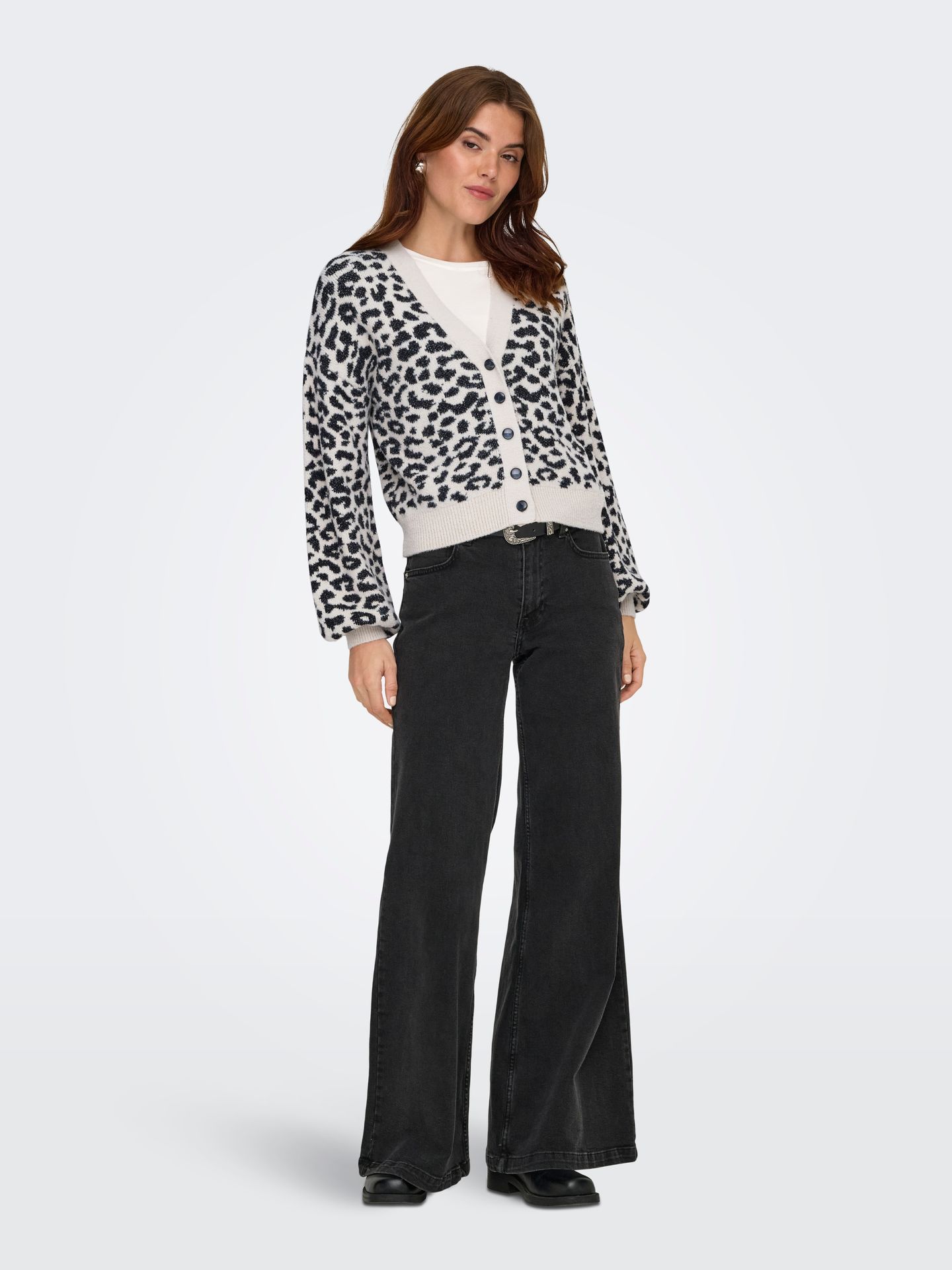 JDY JDYLORRAINE ANIMAL SHORT CARDIGAN K Cement/BLACK LEOPARD SPOTS 2900160007018 JDY JDYLORRAINE ANIMAL SHORT CARDIGAN K Cement/BLACK LEOPARD SPOTS 2900160007018