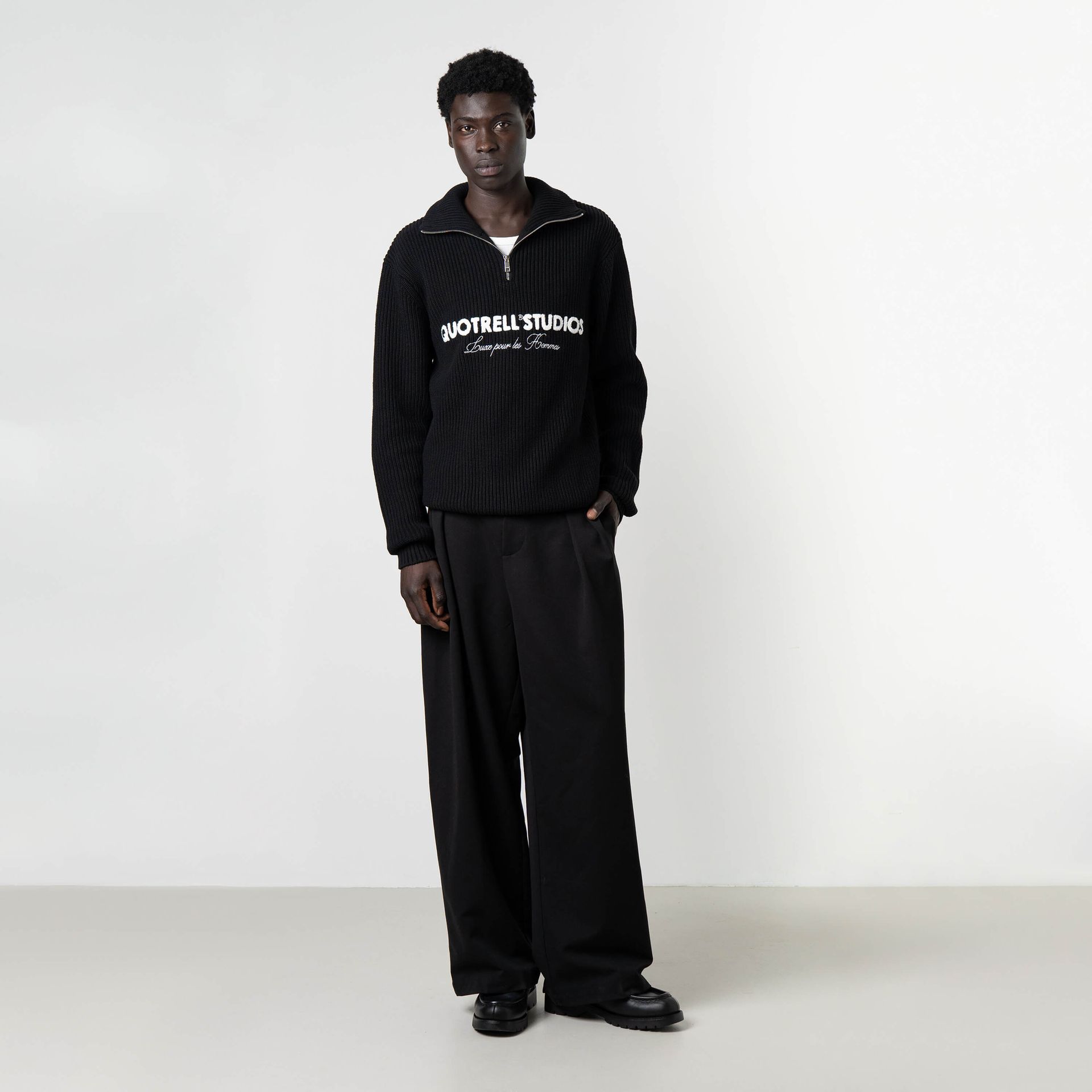 Quotrell Jace studio zip up Black/White 2900160237064 Quotrell Jace studio zip up Black/White 2900160237064