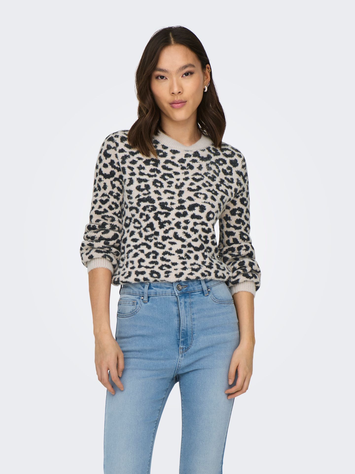 Only JDYLORRAINE ANIMAL L/S PULLOVER KNT Cement/BLACK LEOPARD SPOTS 2900160277039 Only JDYLORRAINE ANIMAL L/S PULLOVER KNT Cement/BLACK LEOPARD SPOTS 2900160277039