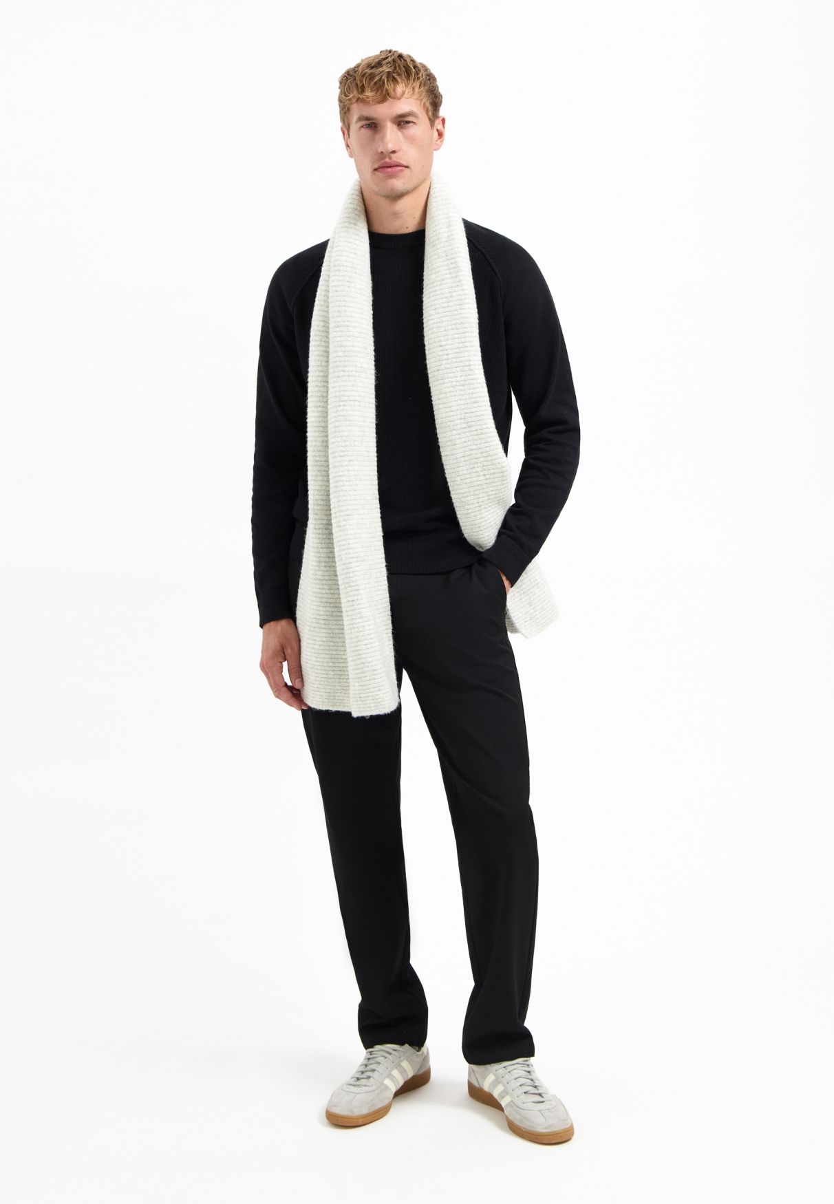 No Excess Pullover Crewneck Solid Waffle Knit 020 black 2900160343086