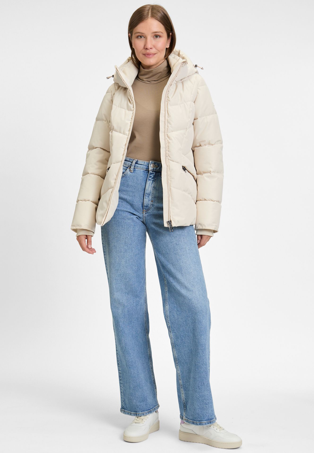 covered Anna 2 Rainy Day 2900160450036