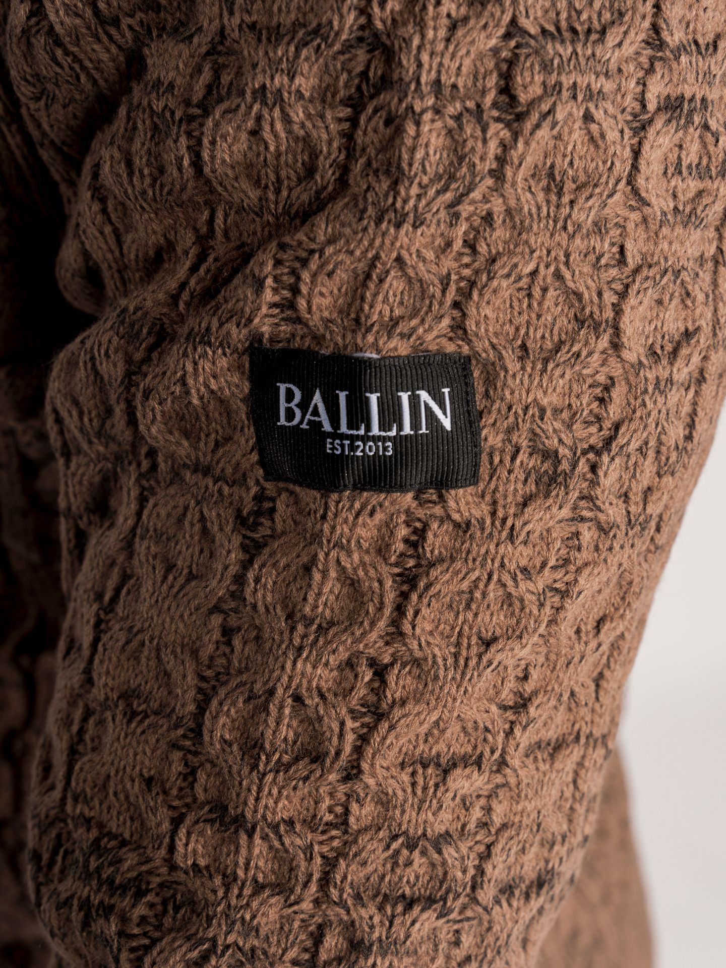 Ballin 5202 Crewneck COFFEE 2900160740076 Ballin 5202 Crewneck COFFEE 2900160740076
