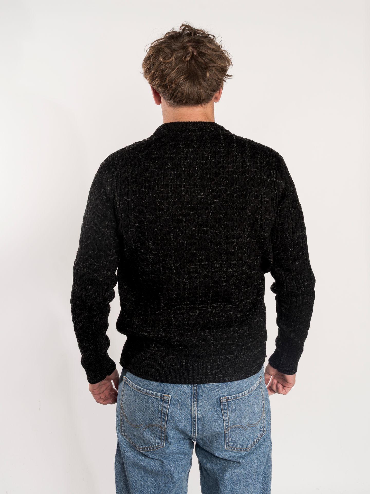 Ballin 5202 Crewneck Zwart 2900160739087 Ballin 5202 Crewneck Zwart 2900160739087