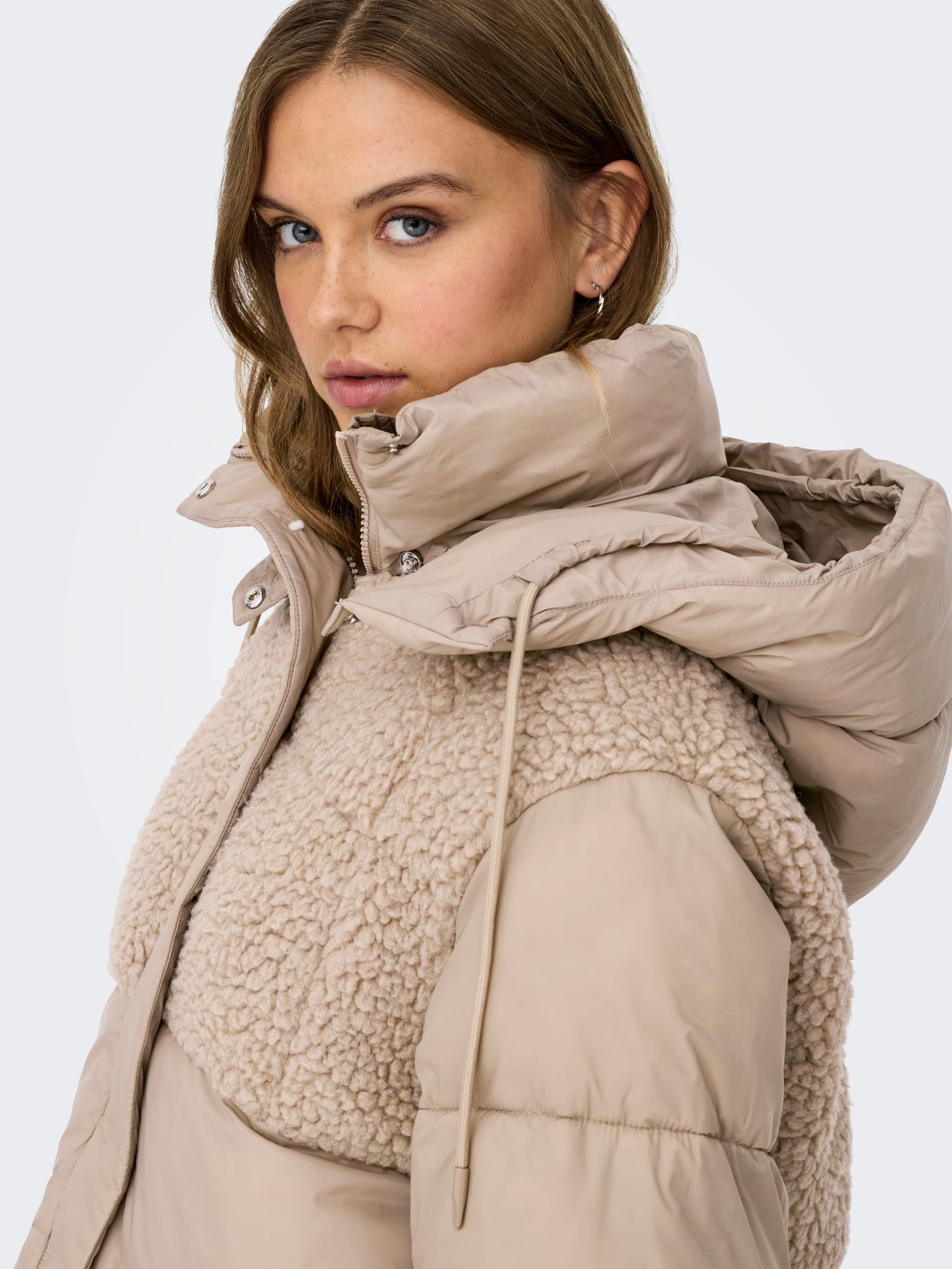 Only ONLAGNES LIFE TEDDY MIX PUFFER CS O Silver Mink 2900160782038