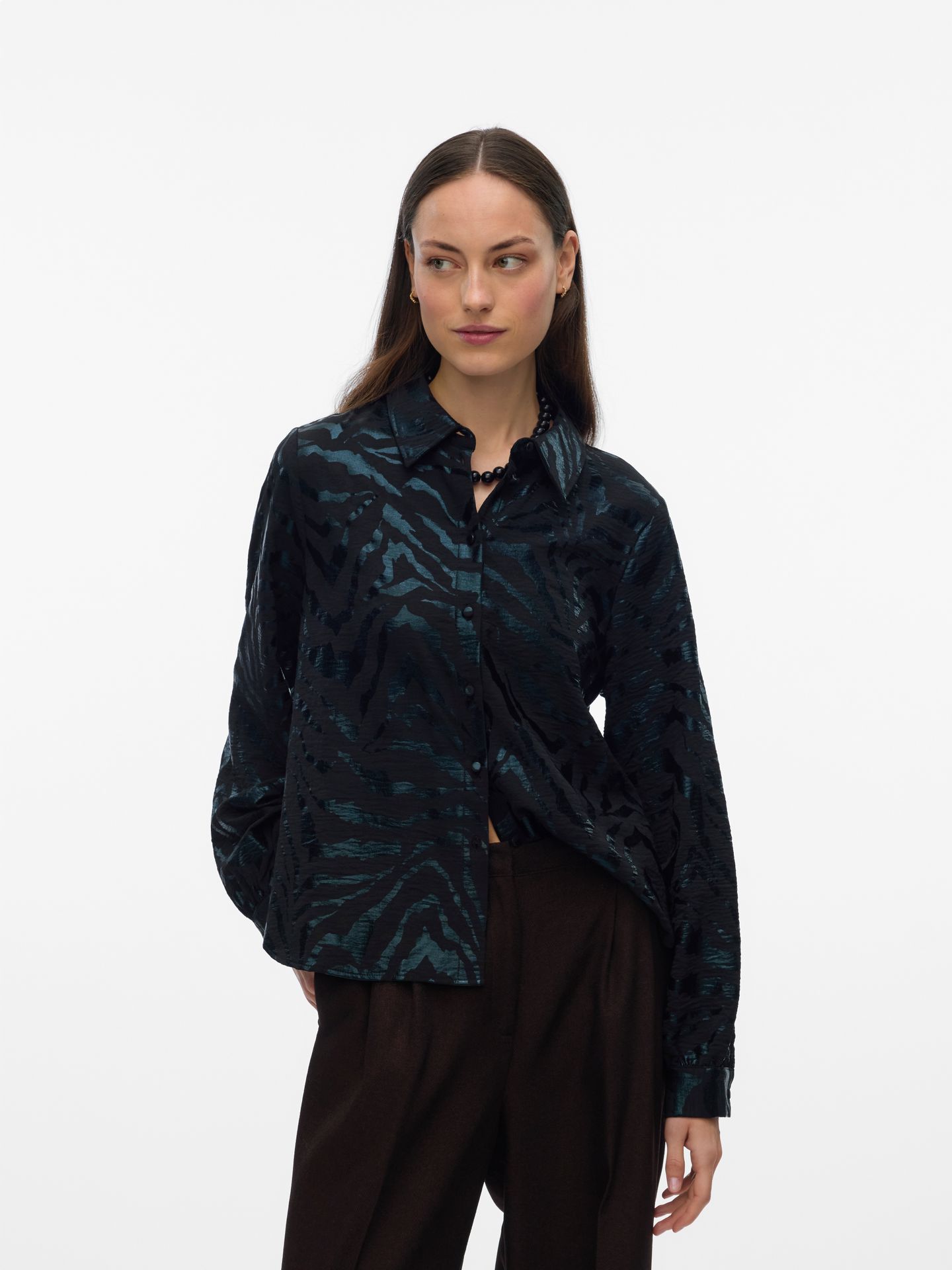 Vero Moda VMCARLA FOIL L/S SHIRT WVN GA Black/COATED 2900160794017