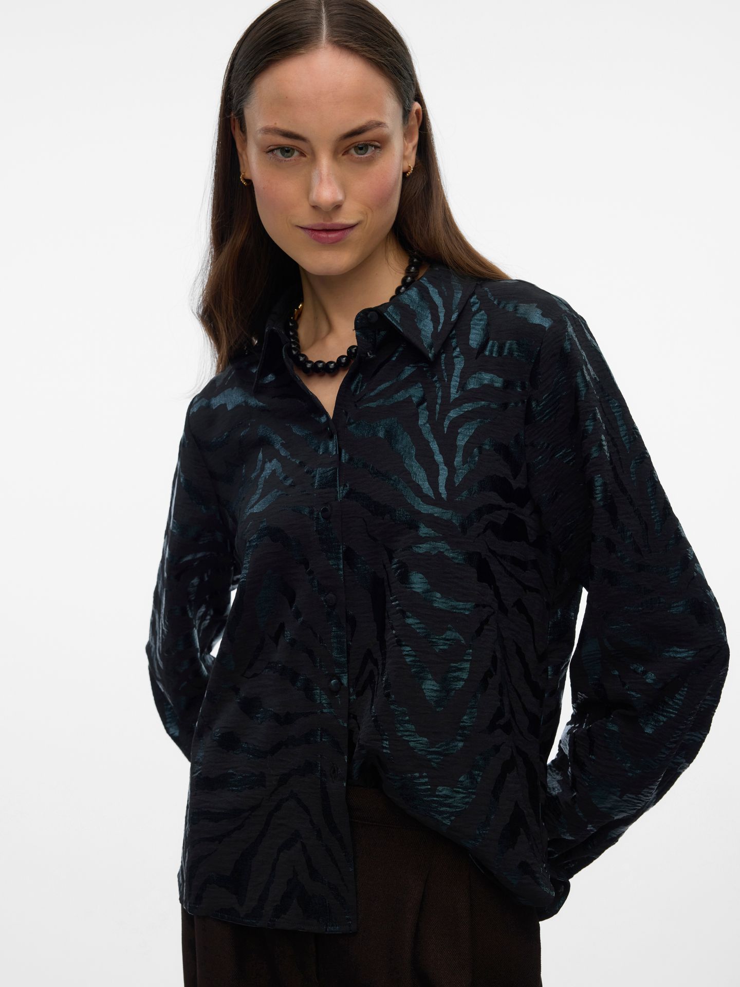 Vero Moda VMCARLA FOIL L/S SHIRT WVN GA Black/COATED 00115465-EKA26011400000116