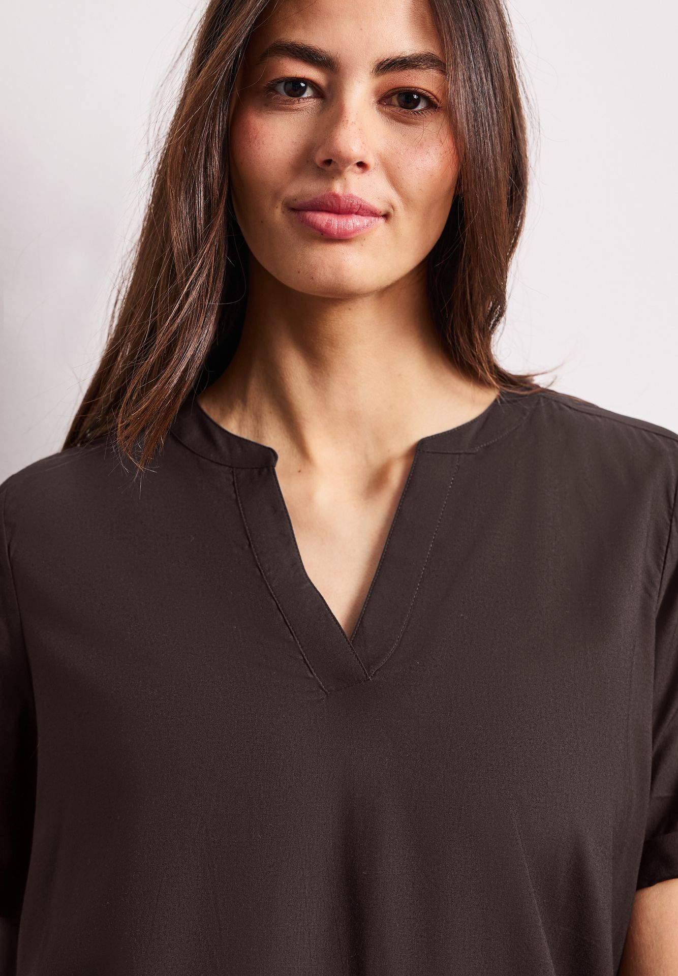 Street-One A346422 QR Splitneck blouse w turn- espresso brown 2900162186025