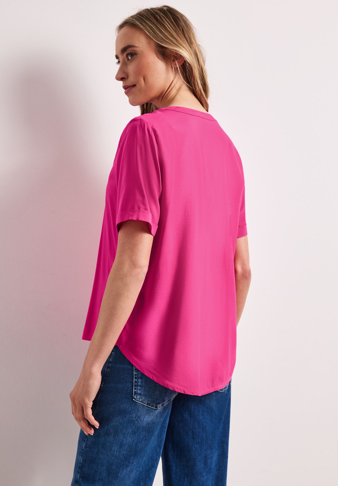 Street-One A346543 Splitneck blouse w turn-up magenta dream 2900162052047