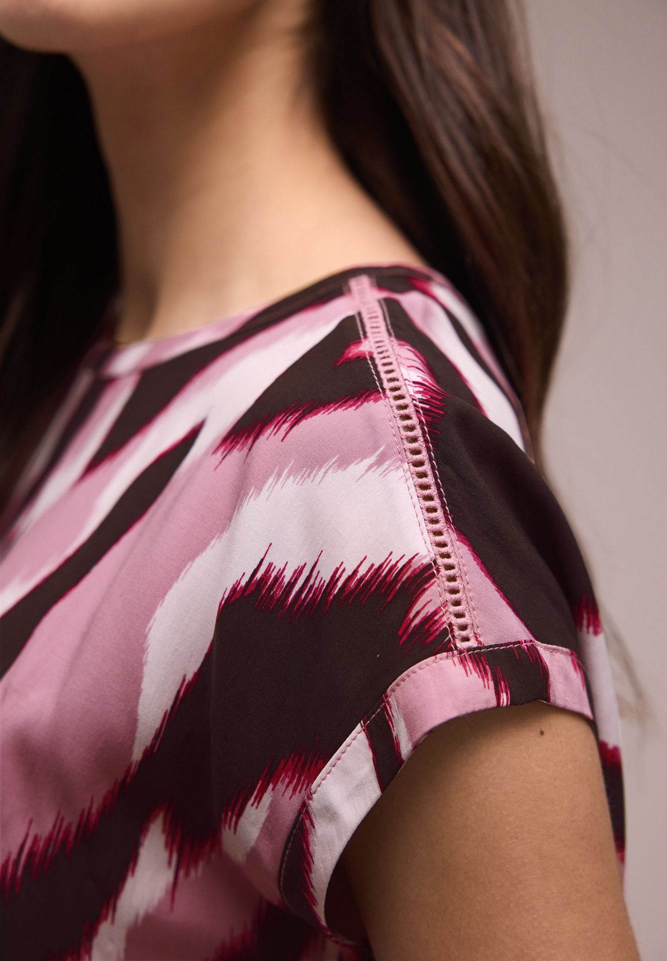 Street-One A346552 Roundneck shirtblouse w tap clouded blush 2900162056045