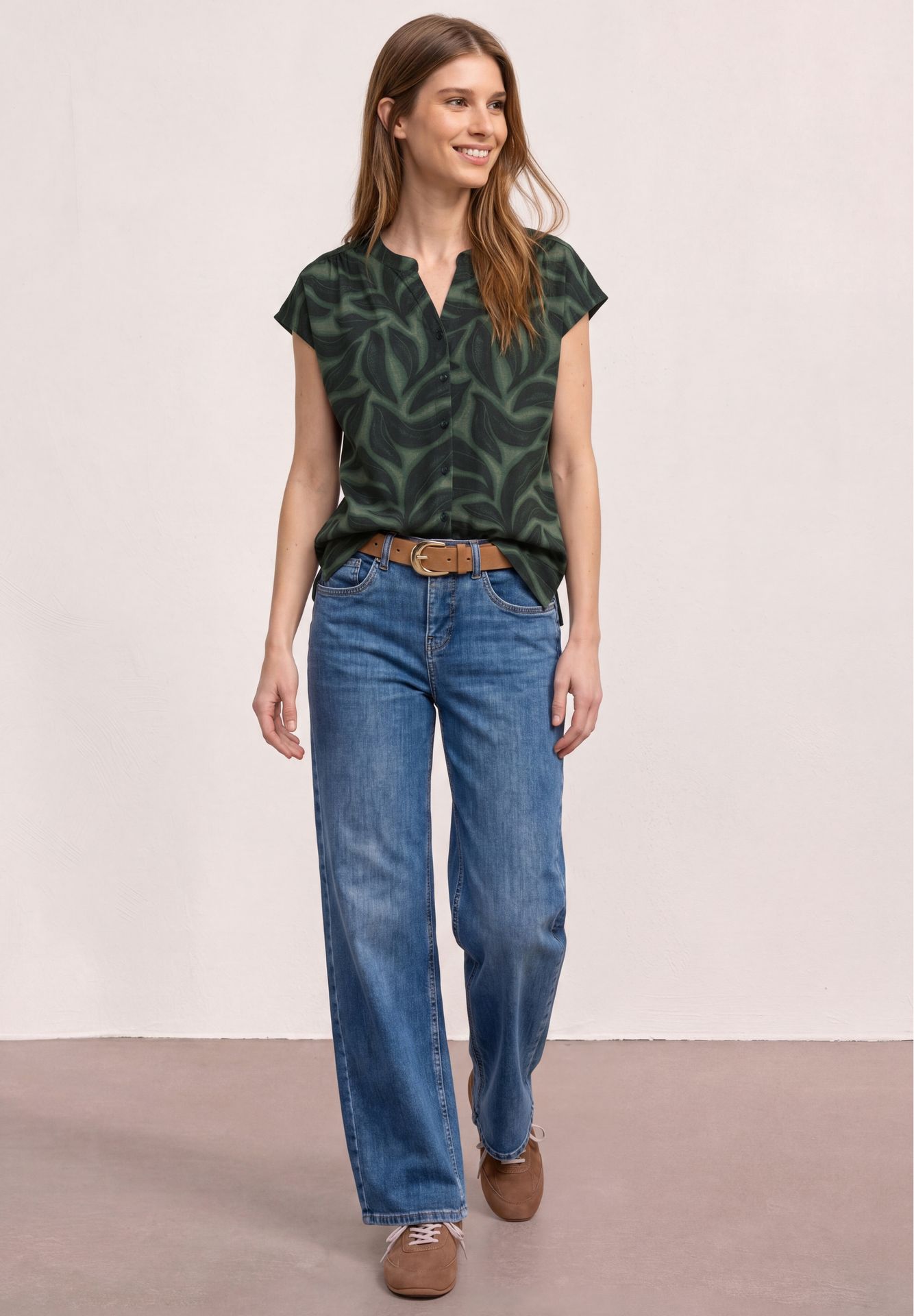 Street-One A325315 LTD QR printed shirt w.butt deep bound green 2900162387064