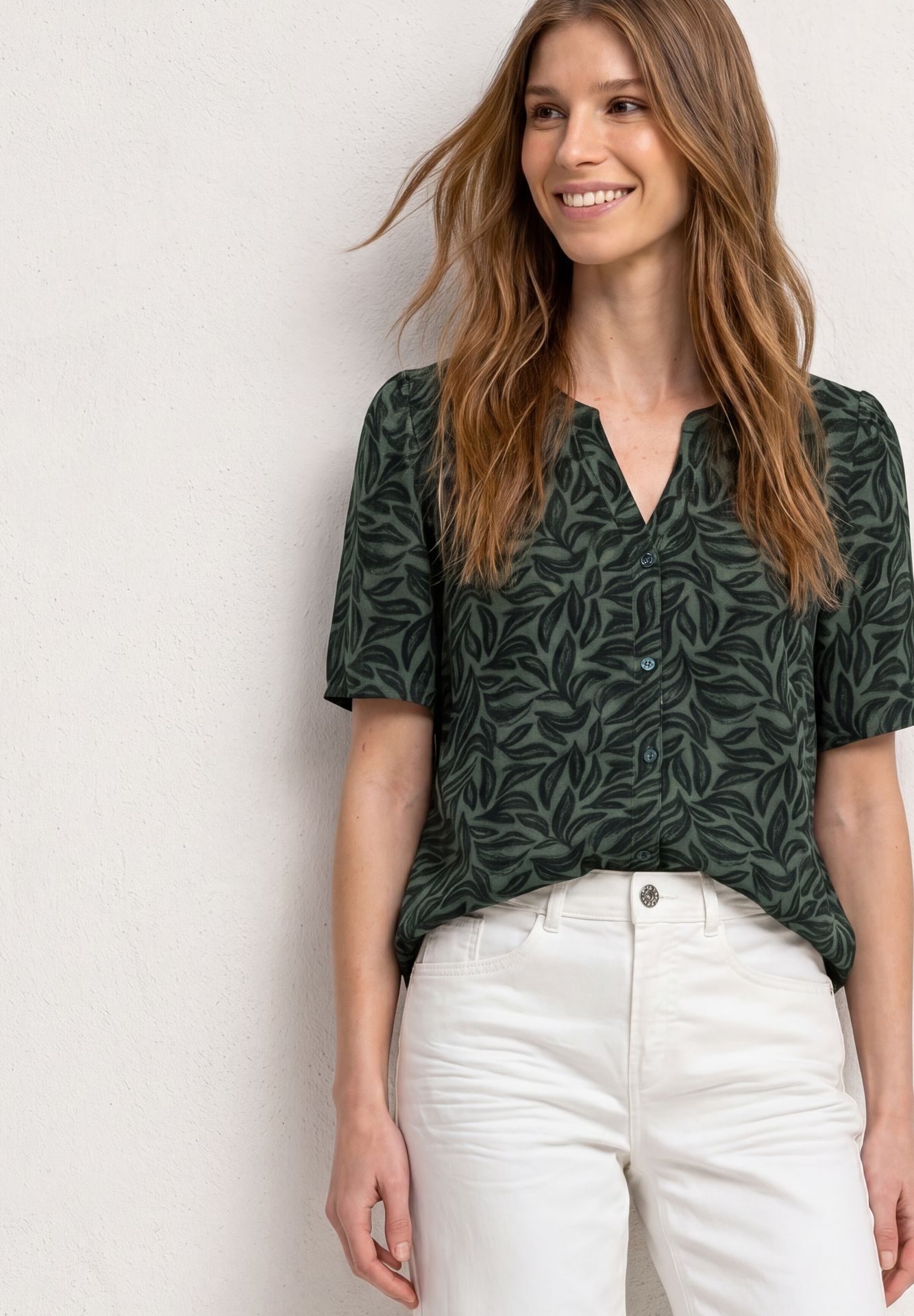 Street-One A346645 Buttoned splitneck blouse A deep bound green 2900162512039
