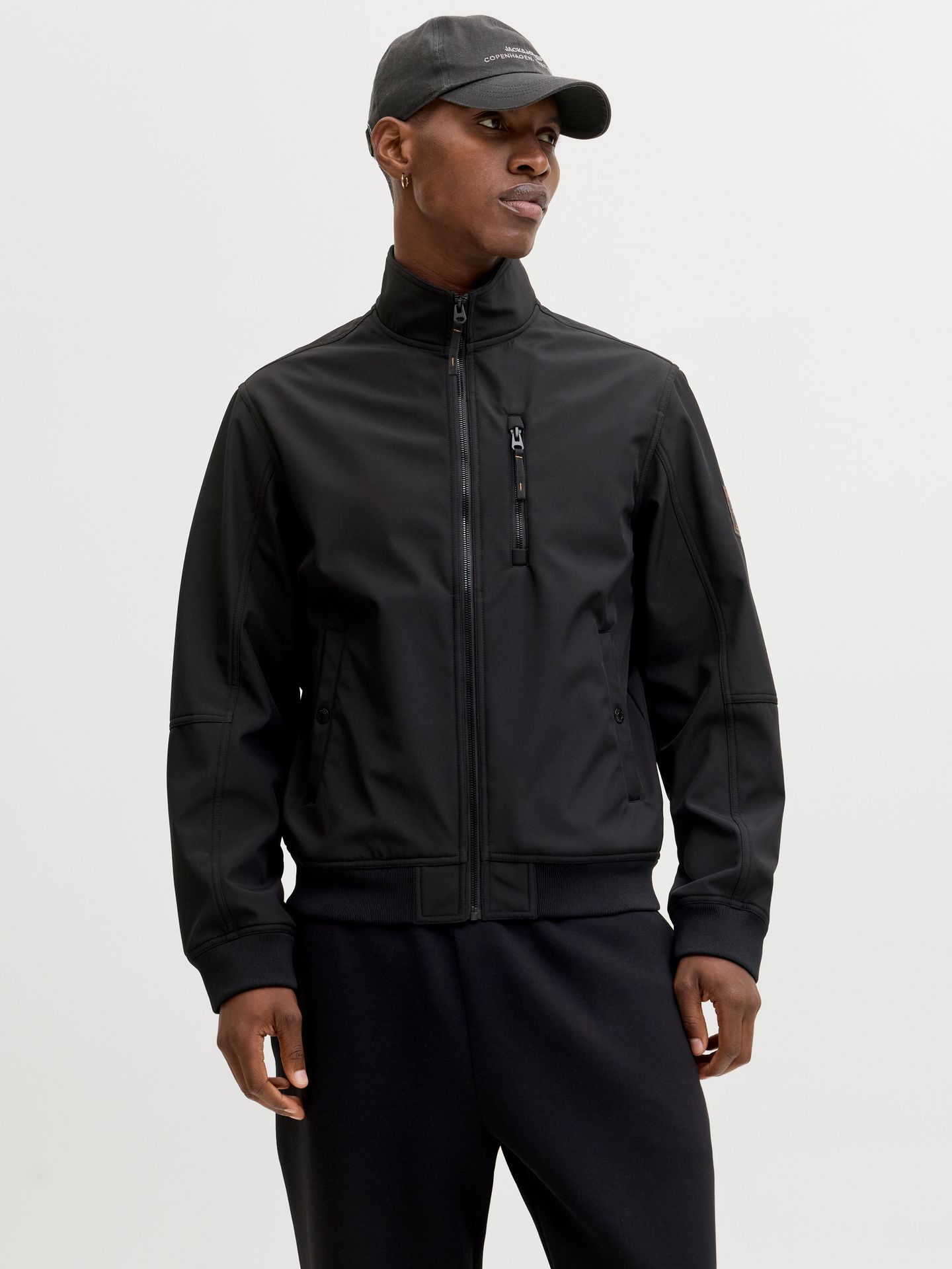 Jack & Jones JJEPARKER SOFTSHELL BOMBER SN Black 00116413-EKA26011400000232