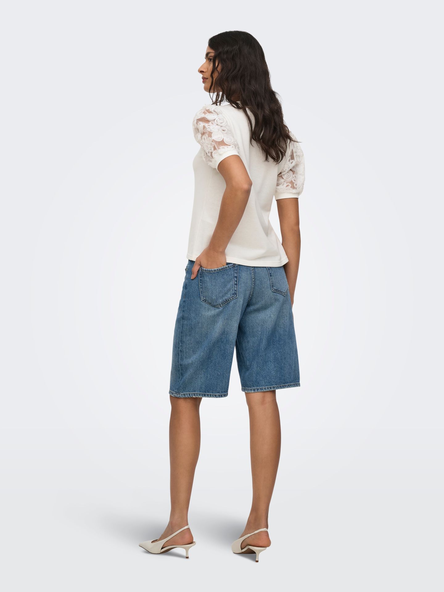 JDY JDYFAIRVIEW LIFE S/S SWEAT JRS Cloud Dancer/2024 BRODERIE ANGLAISE 2900162642040