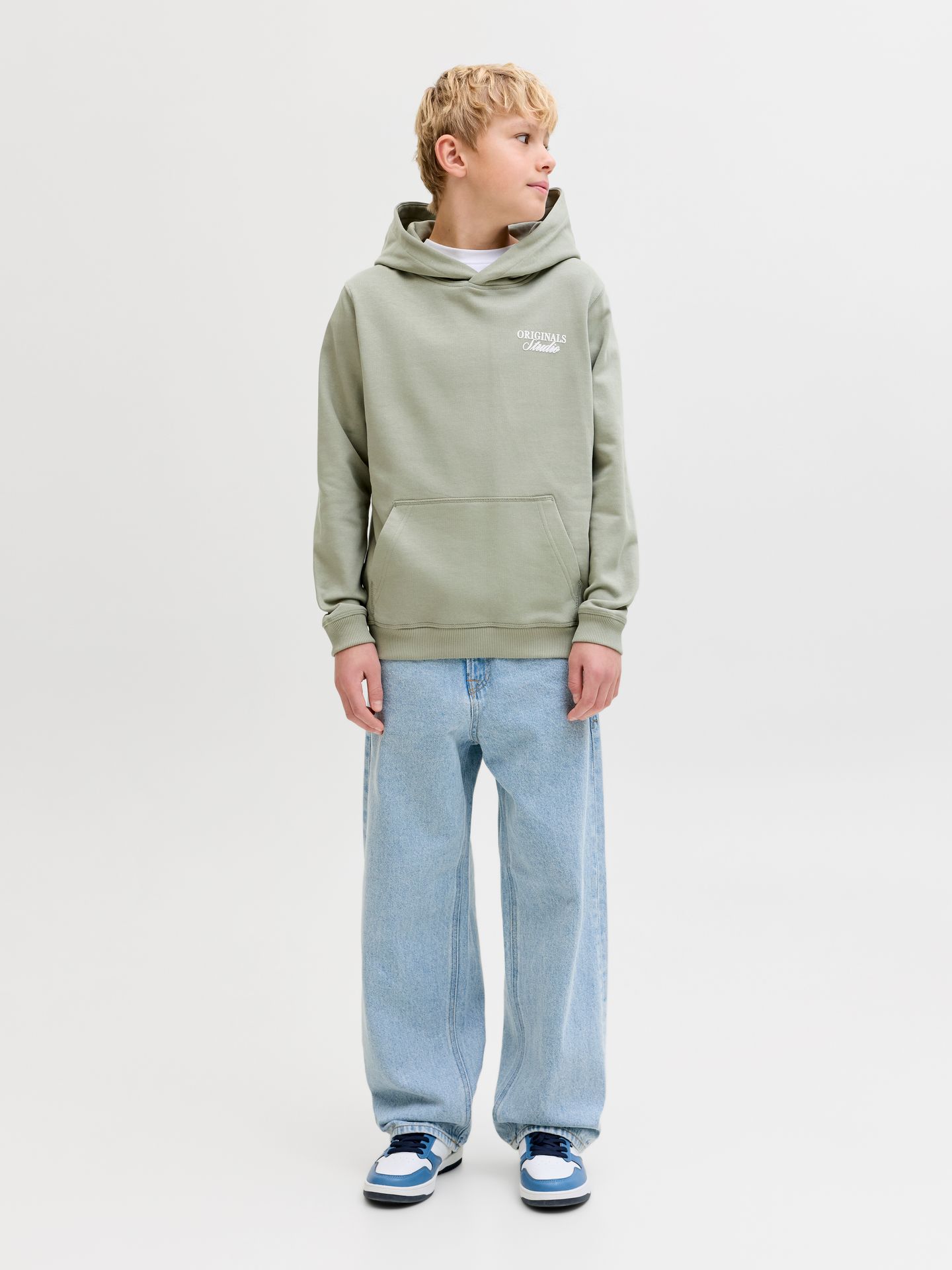 Jack & Jones JORNORREBRO TYPO BACK SWEAT HOOD SN Seagrass/SS26 2900162651028