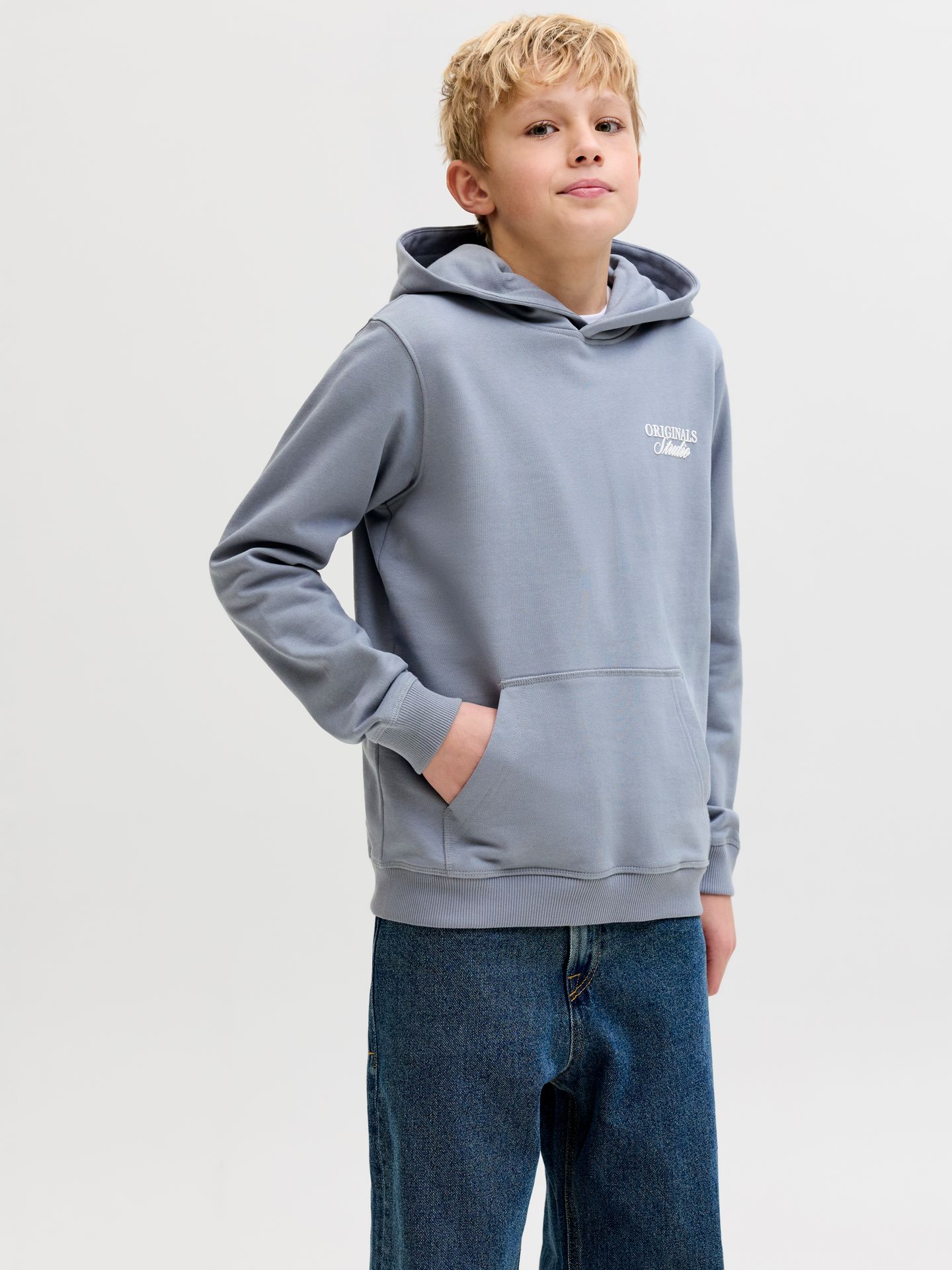 Jack & Jones JORNORREBRO TYPO BACK SWEAT HOOD SN Tradewinds/SS26 2900162652049