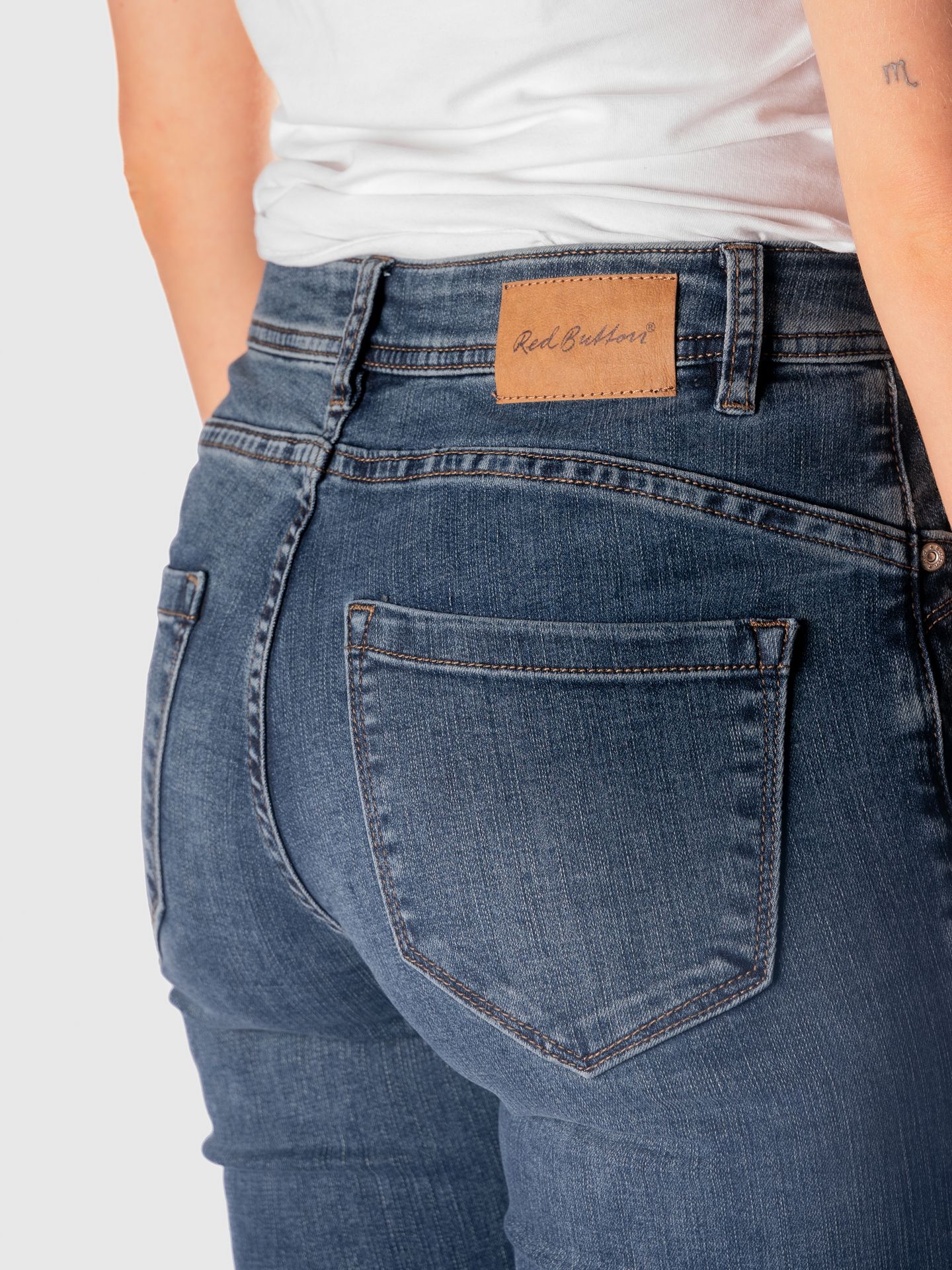 Red Button Babette darkstone used darkstone164 2900162932301