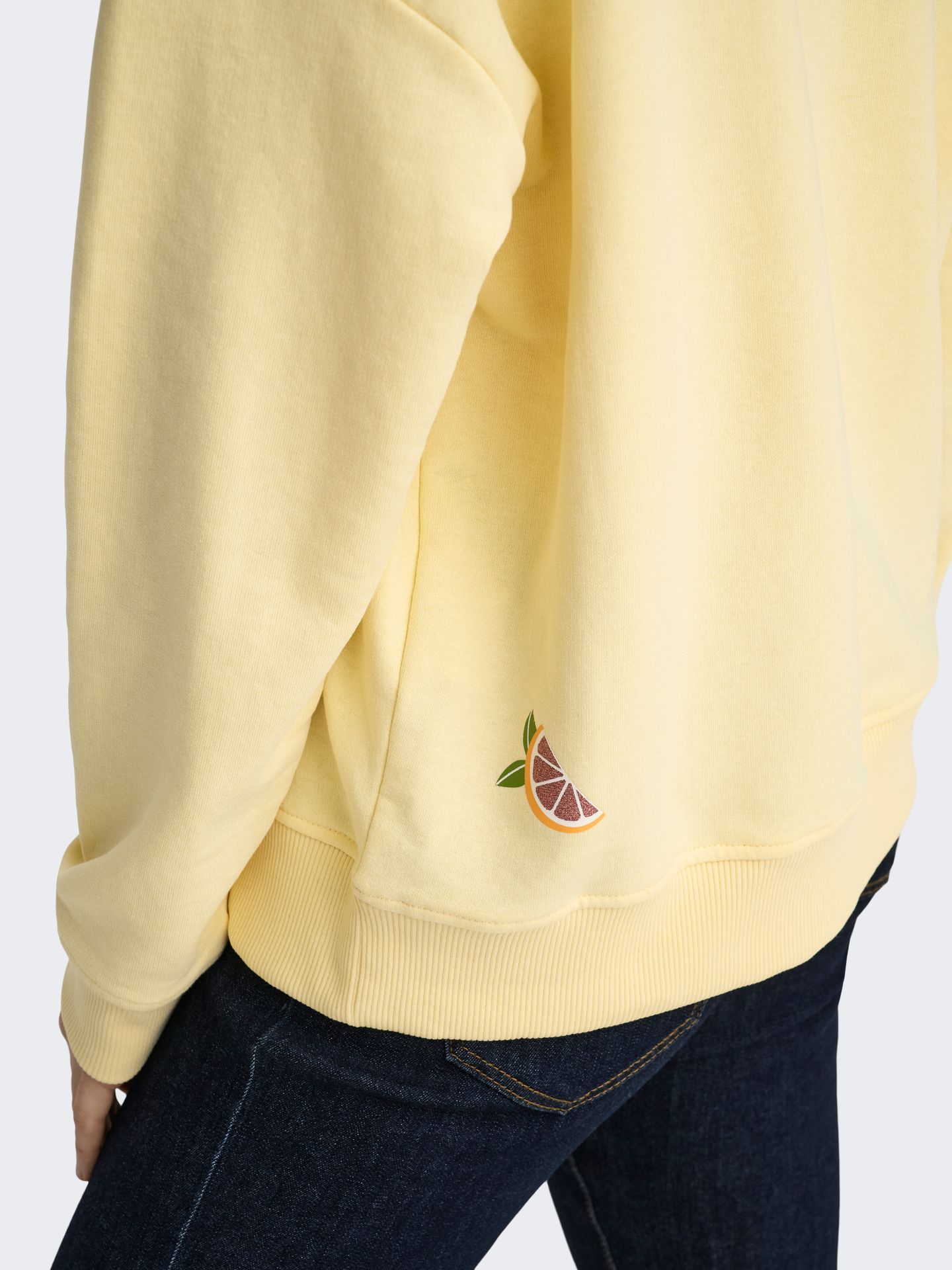 Only ONLKITA L/S SWEAT BOX UB CS SWT Sunlight/Cherries 2900162960052