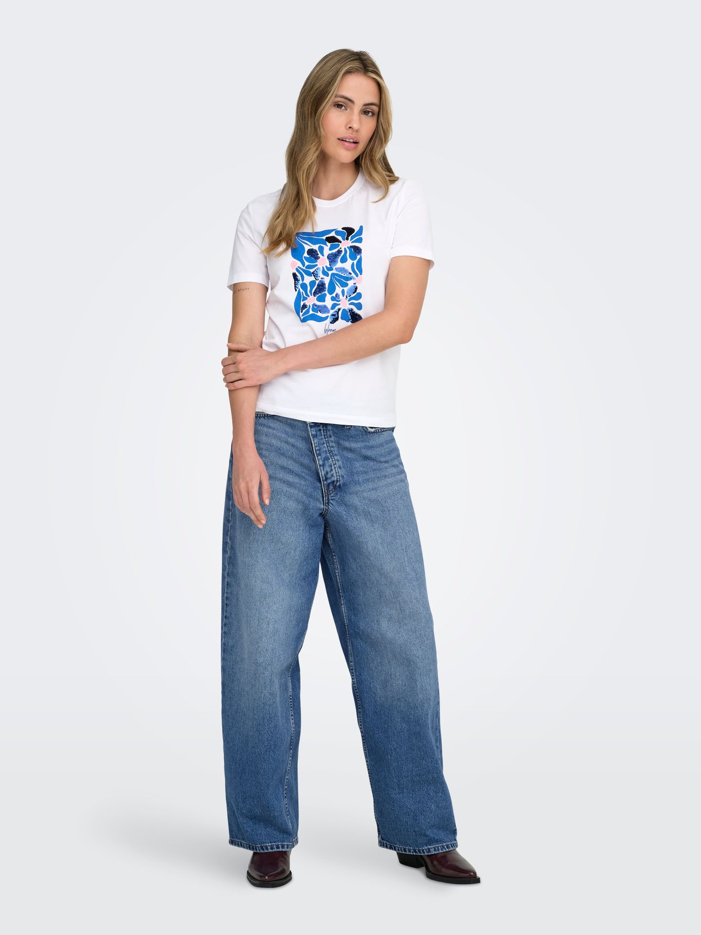 Only ONLKITA REG S/S PRINT TOP NOOS Bright White/Heart 2900162968010