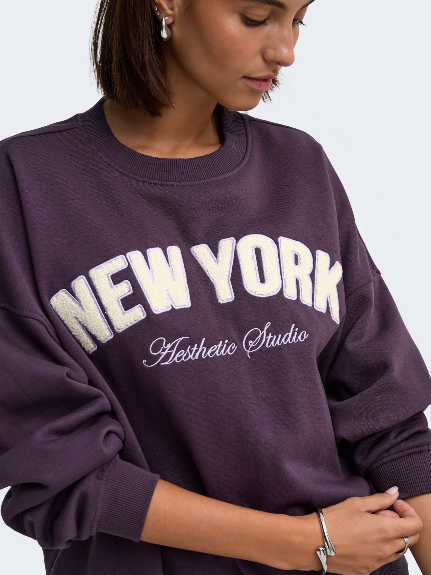 Only JDYMESA LIFE L/S O-NK EMB SWEAT JRS Plum Perfect/LAVENDER GRAY+BIRCH AE 2900170517040