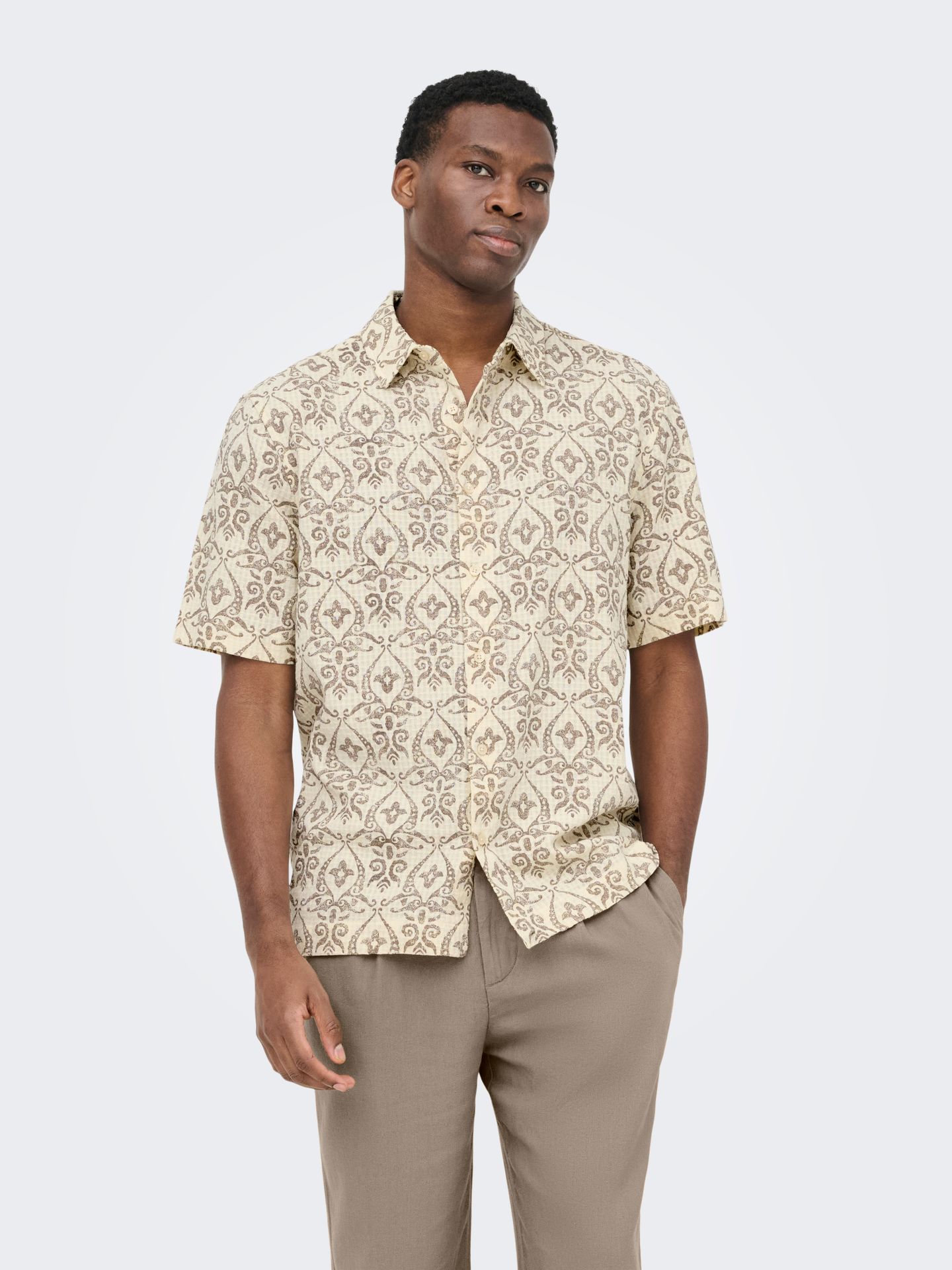 Only & Sons ONSSEA JACQUARD SS SHIRT REG VD Bone White/Walnut 2900164081038