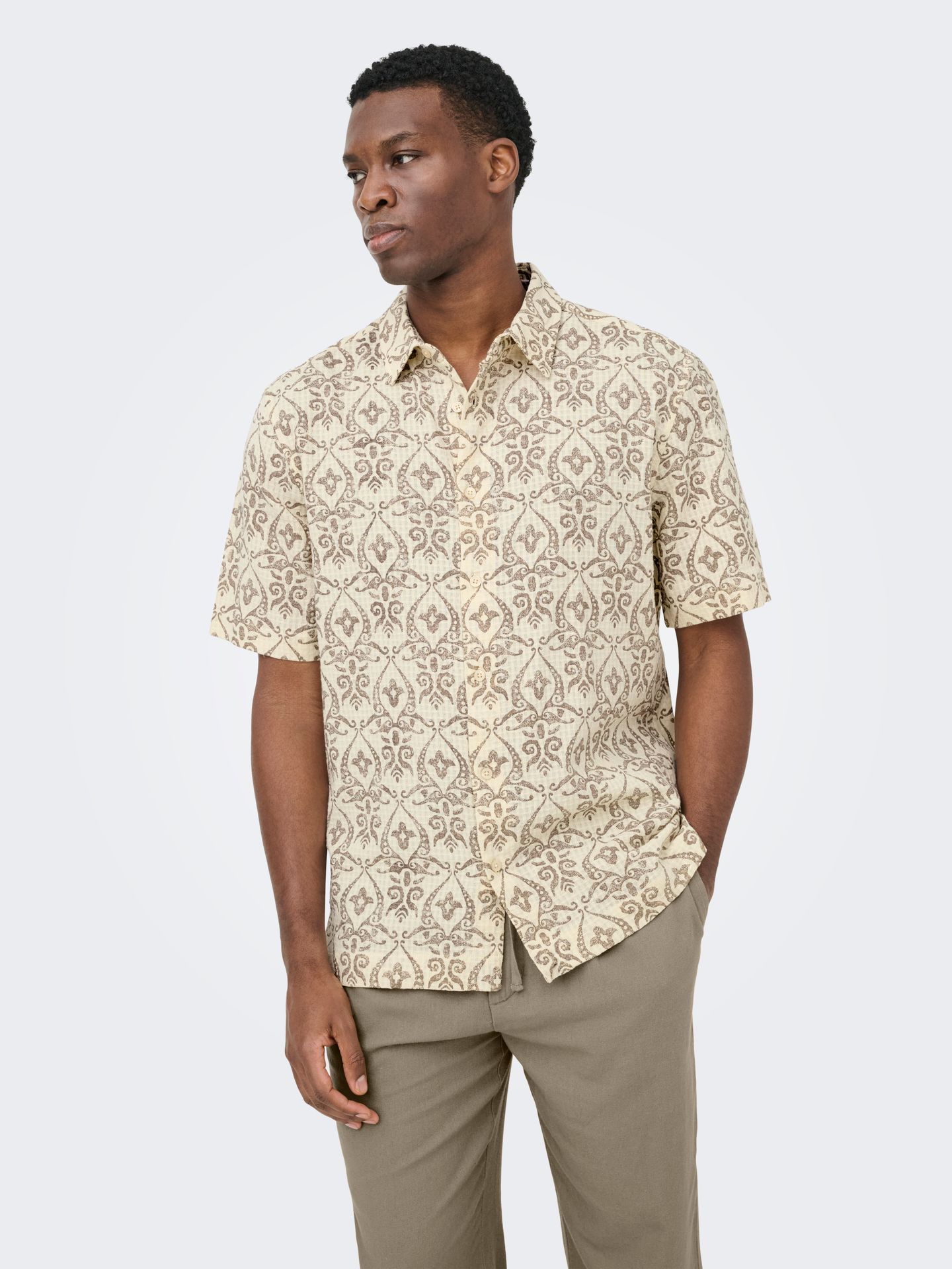 Only & Sons ONSSEA JACQUARD SS SHIRT REG VD Bone White/Walnut 2900164081038