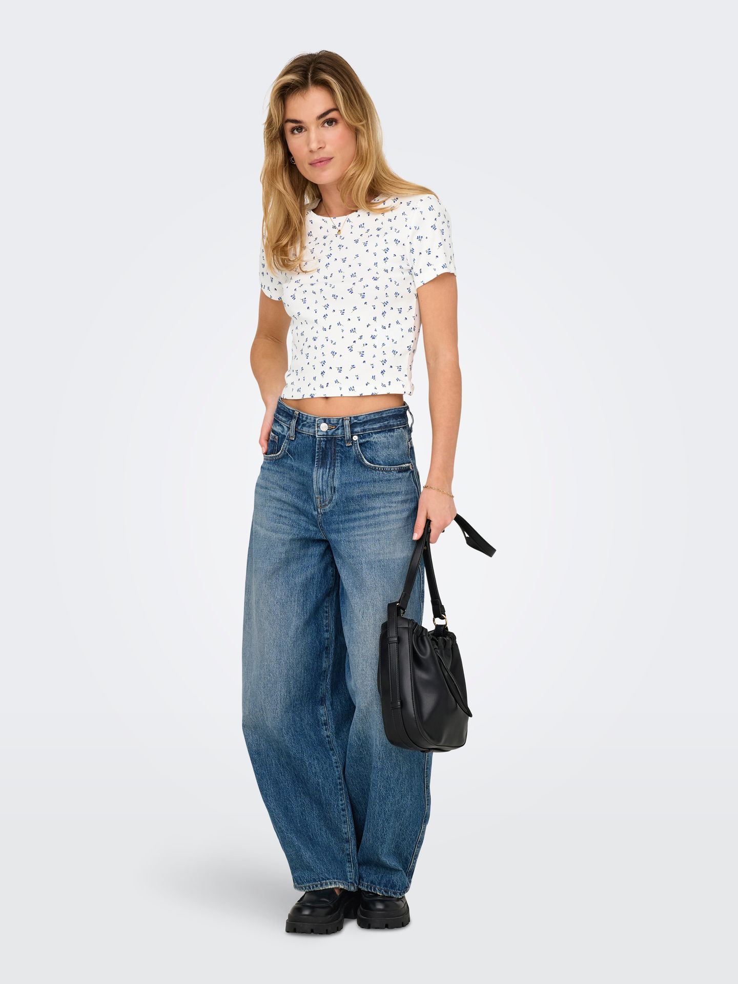 Only ONLFENJA S/S AOP TOP JRS NOOS Cloud Dancer/2024 BRODERIE ANGLAISE 2900165441053