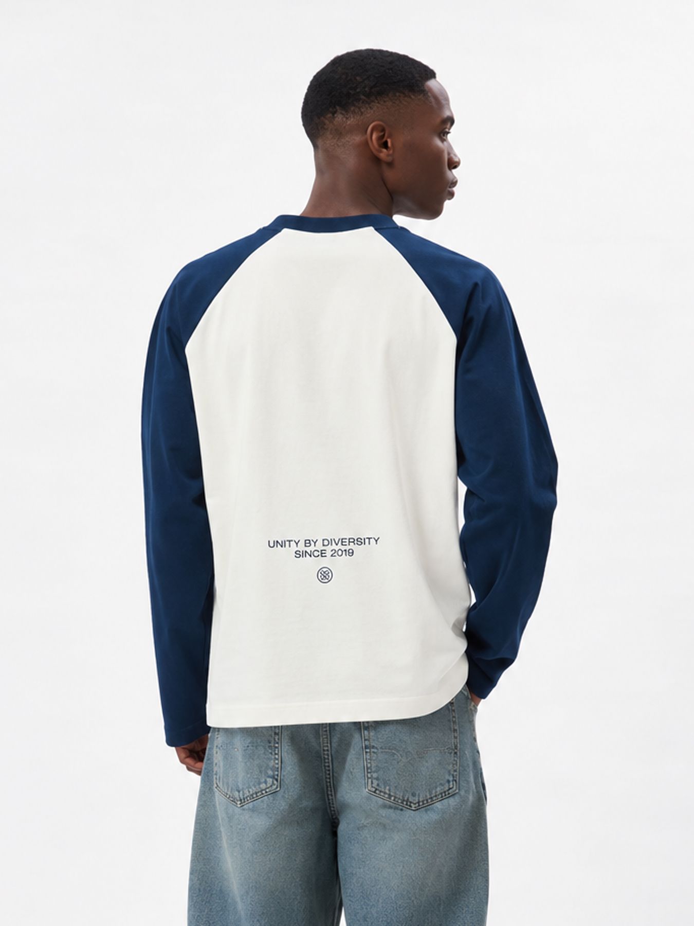 Equalité Elan oversized longsleeve tee Off white/Navy 2900172454039