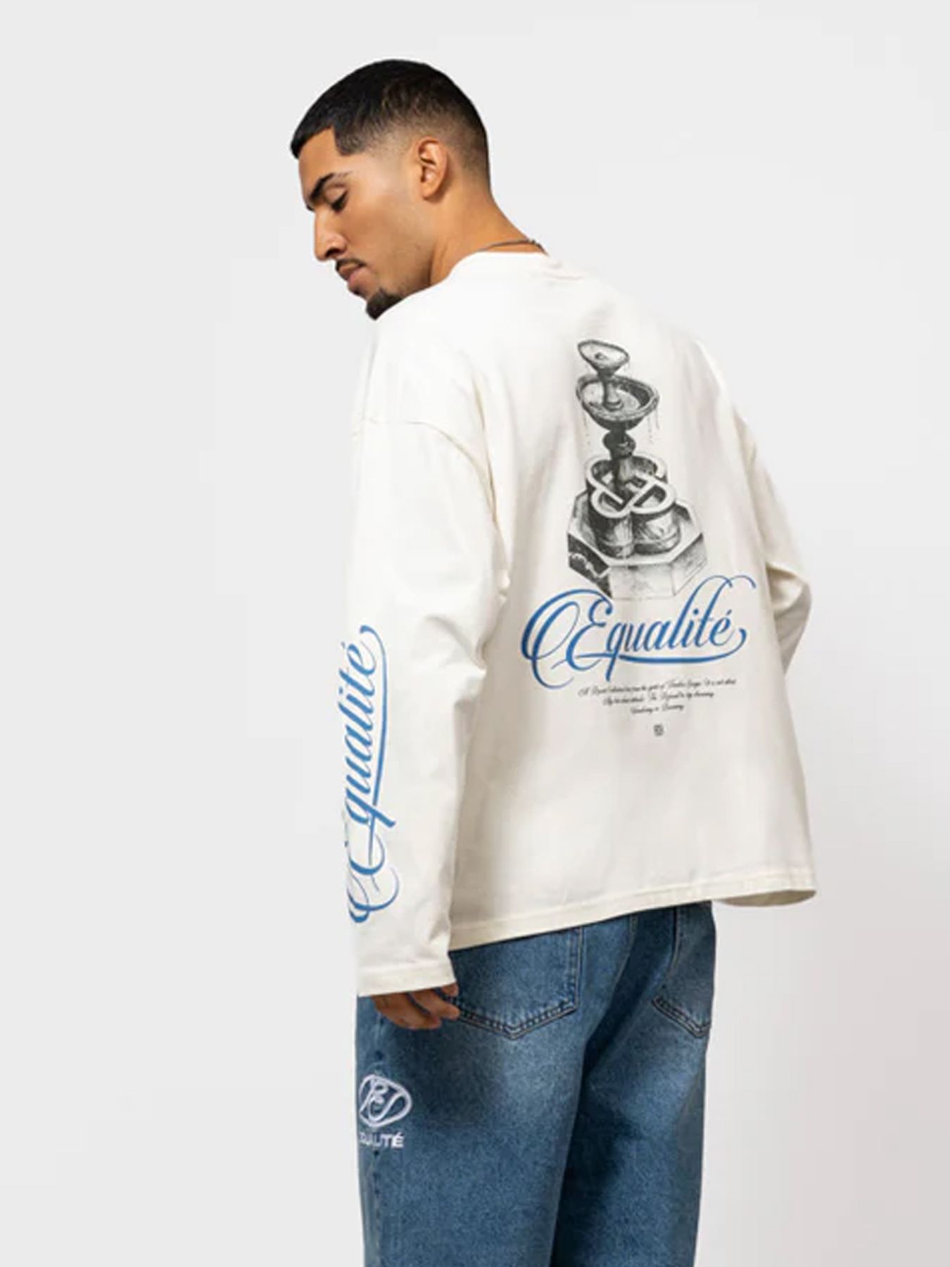 Equalité Fontain oversized longsleeve White 2900164280035