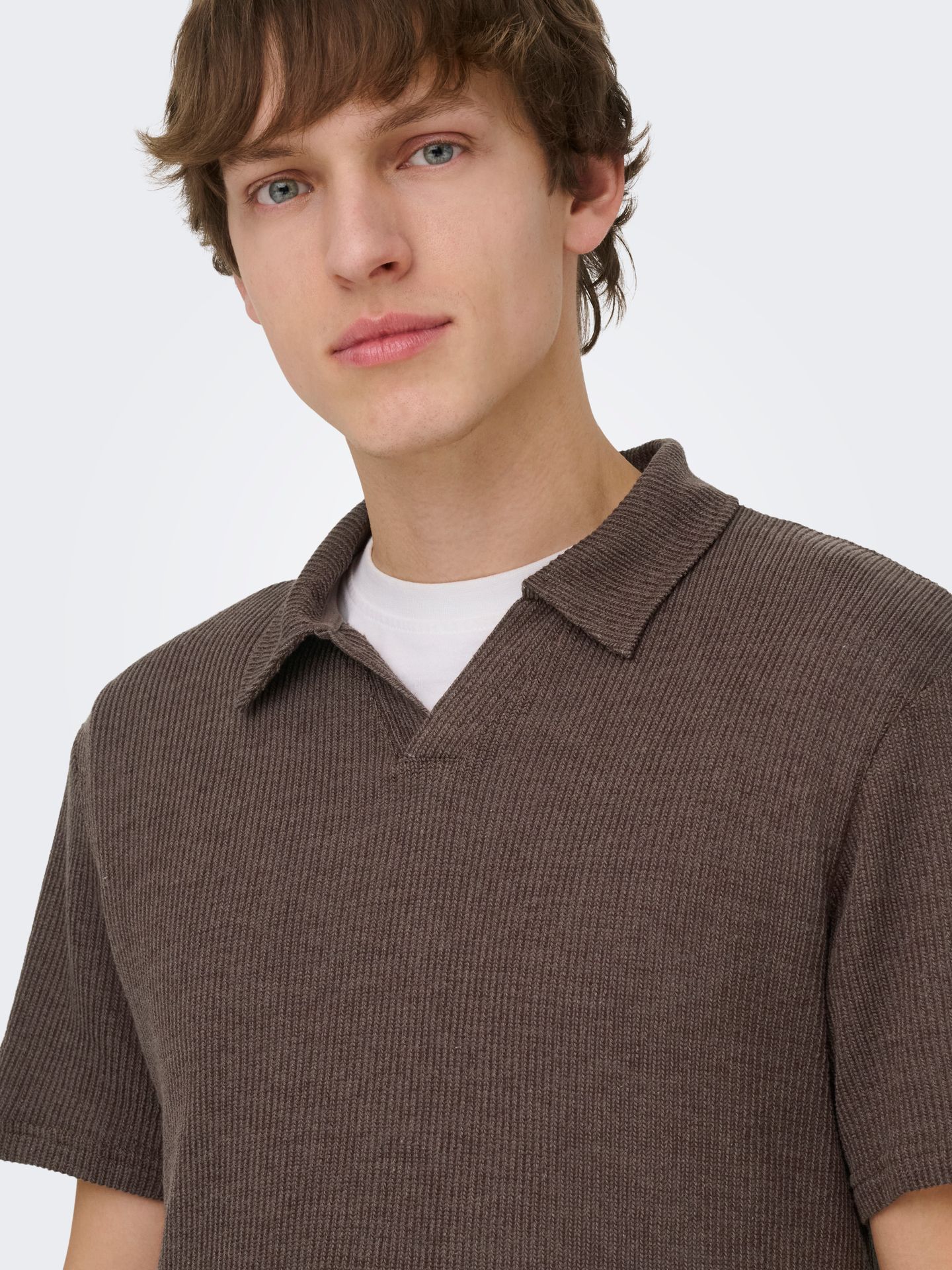 Only & Sons ONSCONLEY REG SS SPLIT POLO TEE Chocolate Martini 2900165122020