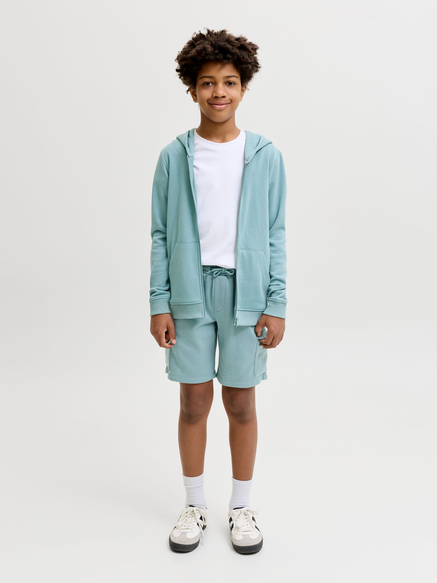 Jack & Jones JPSTBRADLEY SWEAT CARGO SHORTS SN J Mineral Blue 2900165126042