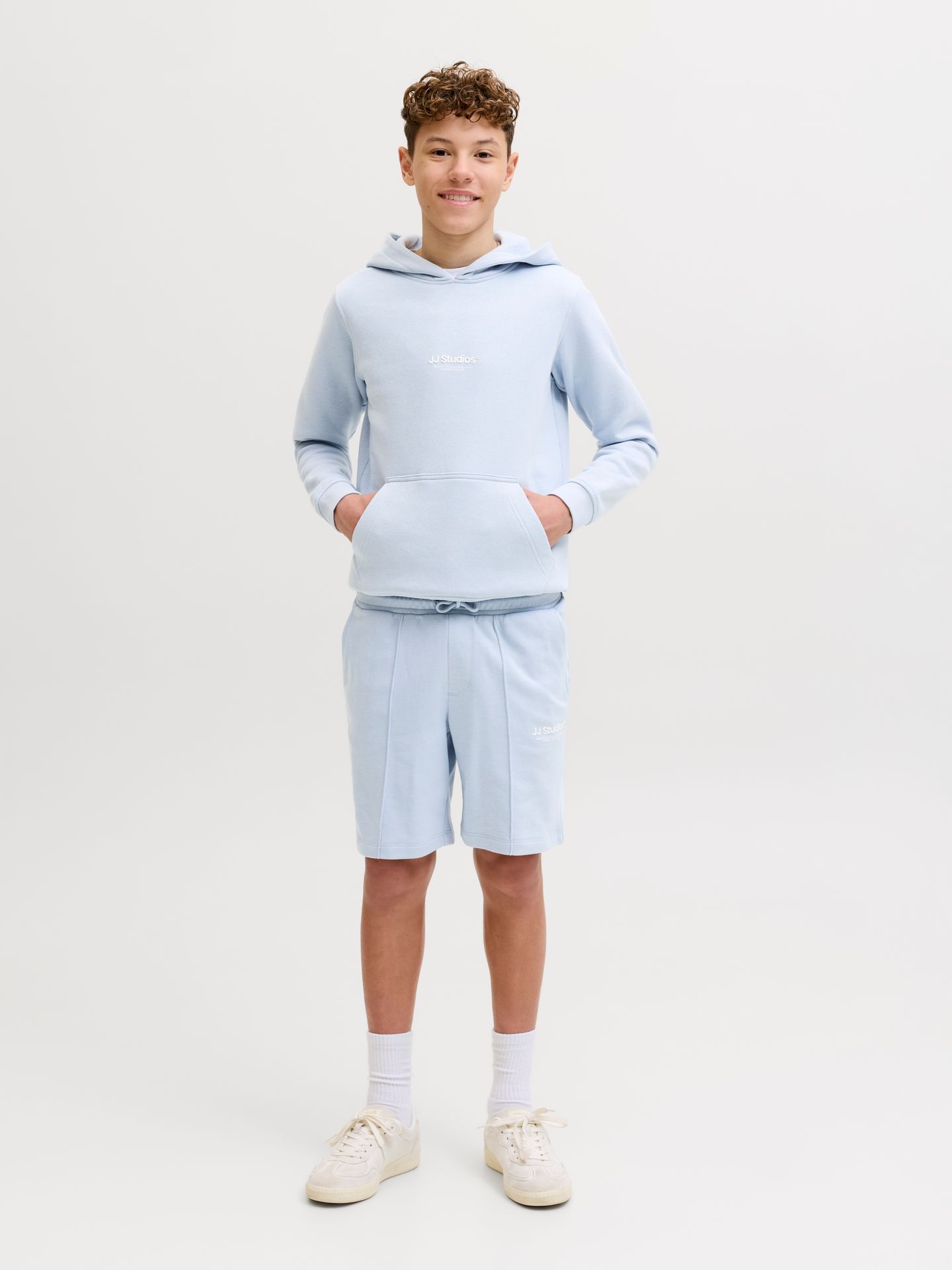 Jack & Jones JPSTKANE SOHO SWEAT SHORTS MID JNR Celestial Blue 2900165143032