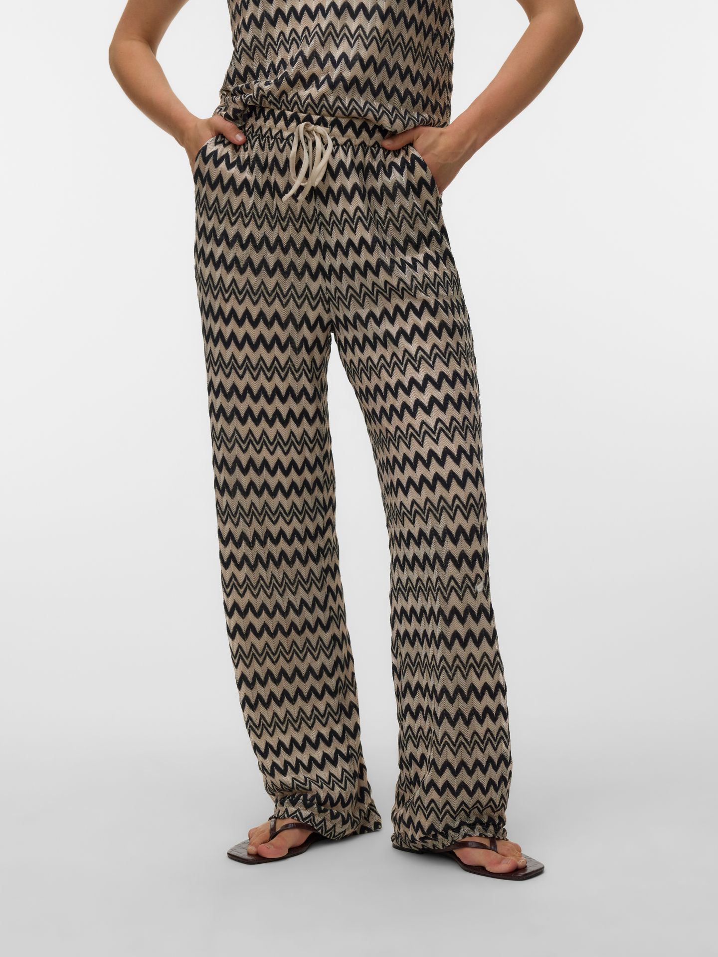 Vero Moda VMVIOLA HW WIDE PANTS JRS Black/COATED 2900165158043