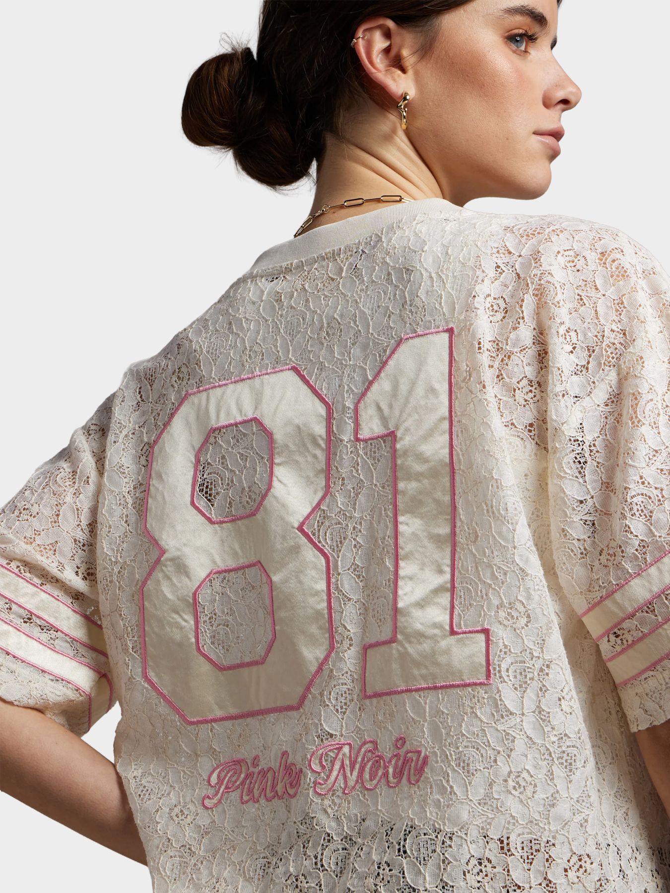 Pink Noir Yoni T-shirt White Swan 2900165200025