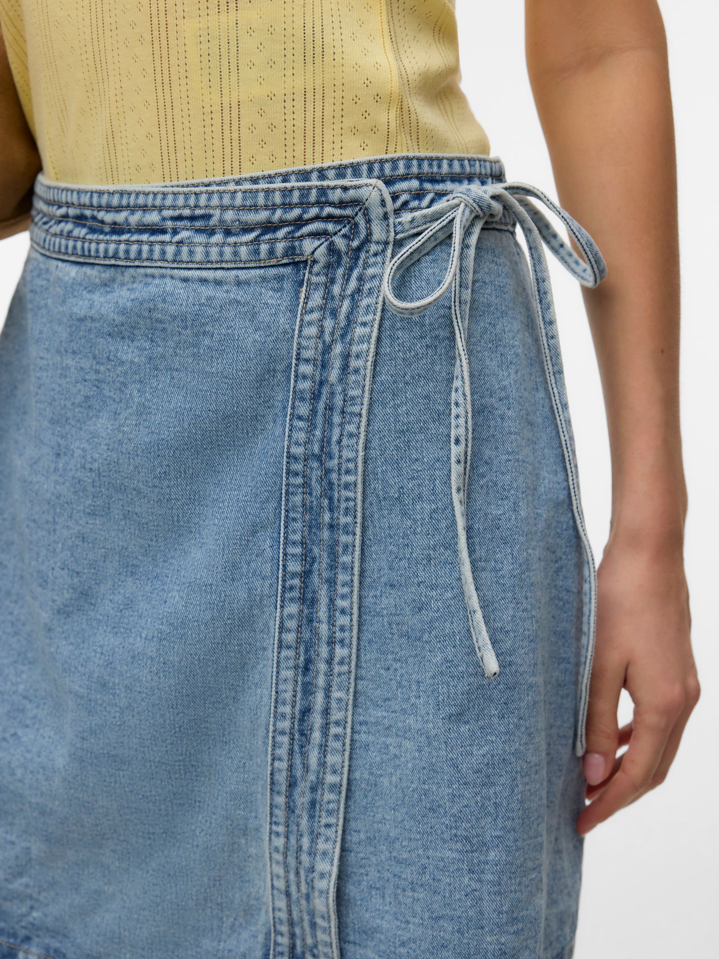 Vero Moda VMLIZA MR SHORT DENIM WRAP SKIRT GA Light Blue Denim 2900165443033