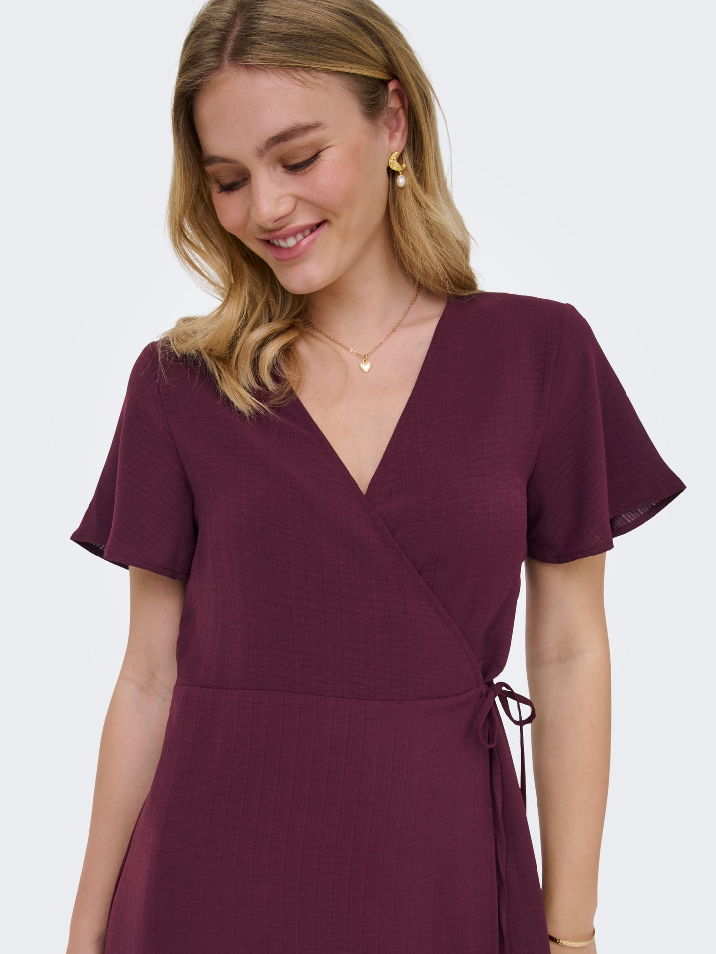 Only ONLCALI LIFE S/S WRAP DRESS WVN NOO Fig 2900166331032